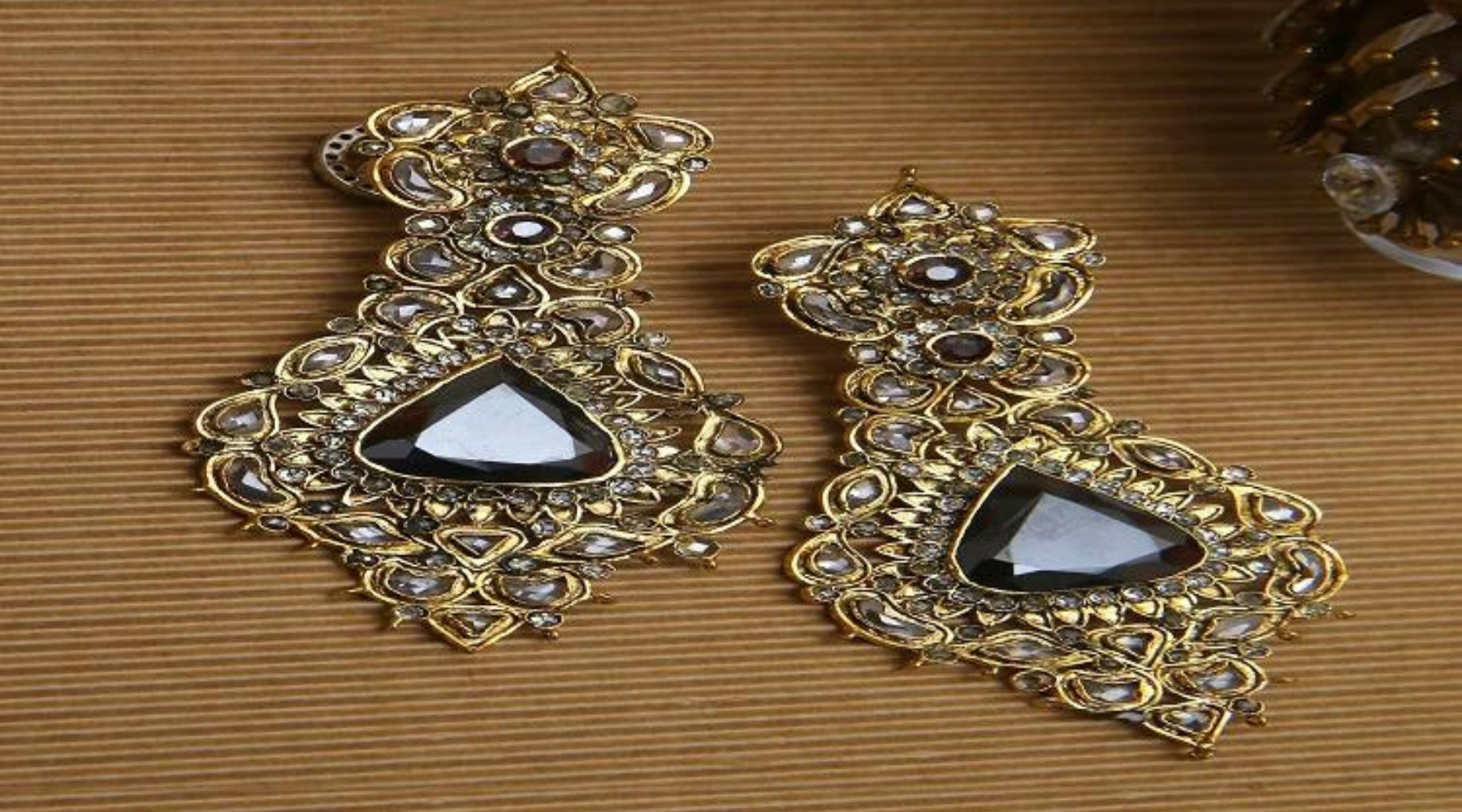 Where To Buy Pakistani Gold Jewelry Online? Best Choice - Nadia Chhotani