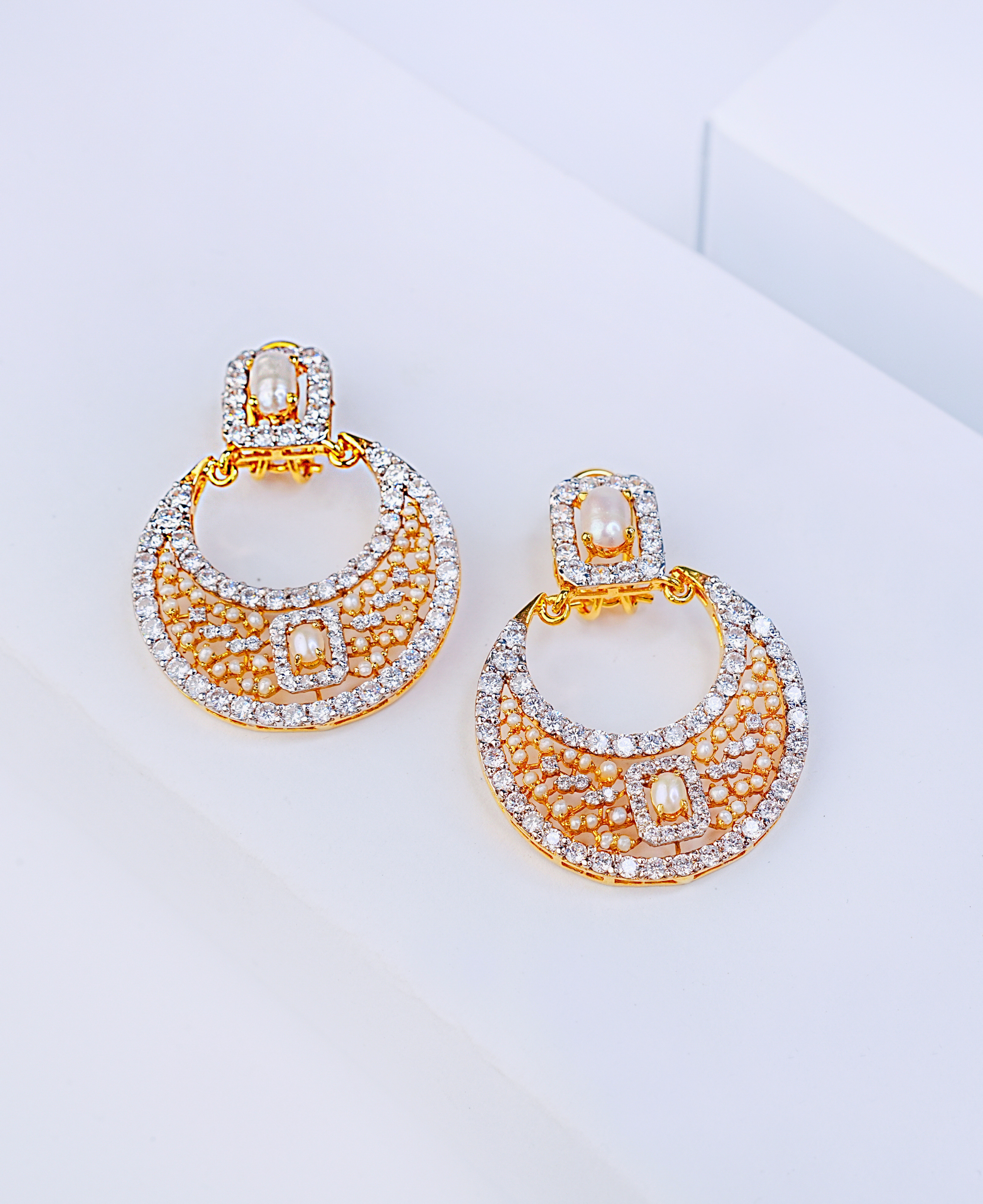 Pearl Contemp Balis