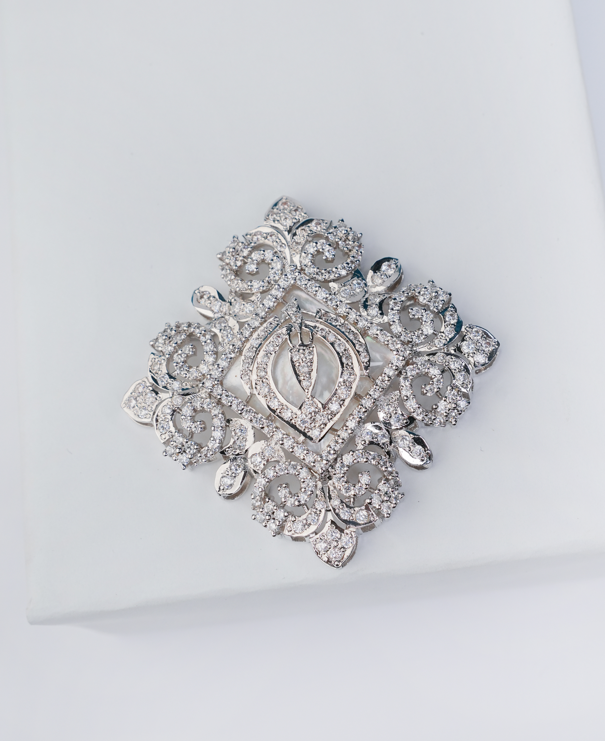 Noor-e-Ilahi Pendant 2