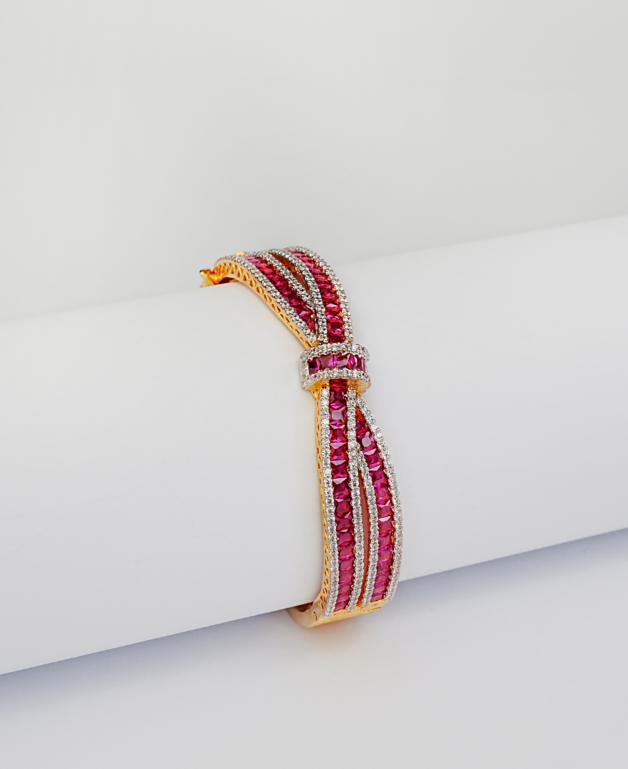 The Ruby Knot Kara