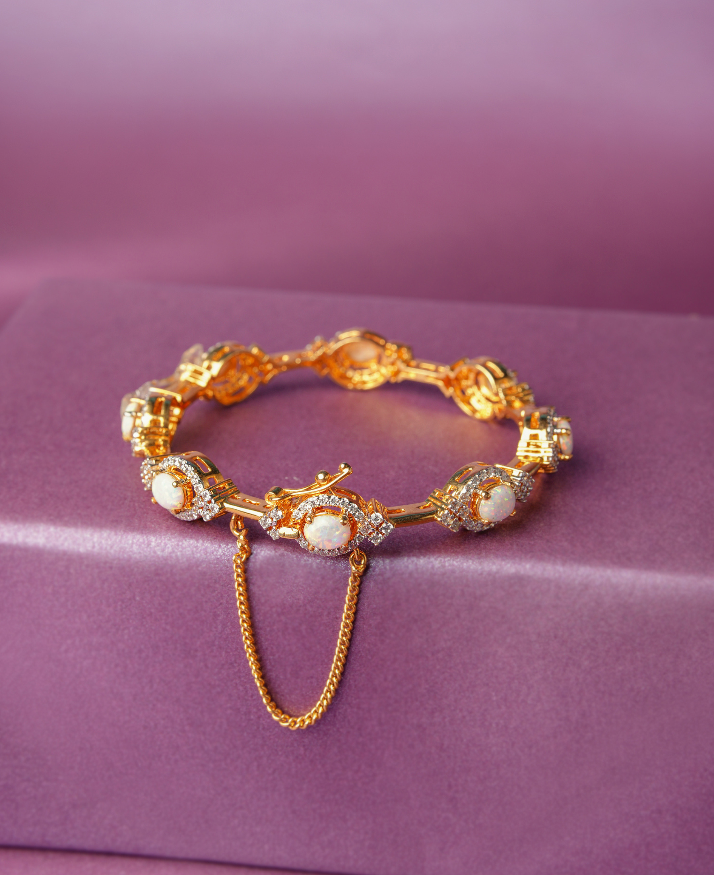 Royalty Opal Kara