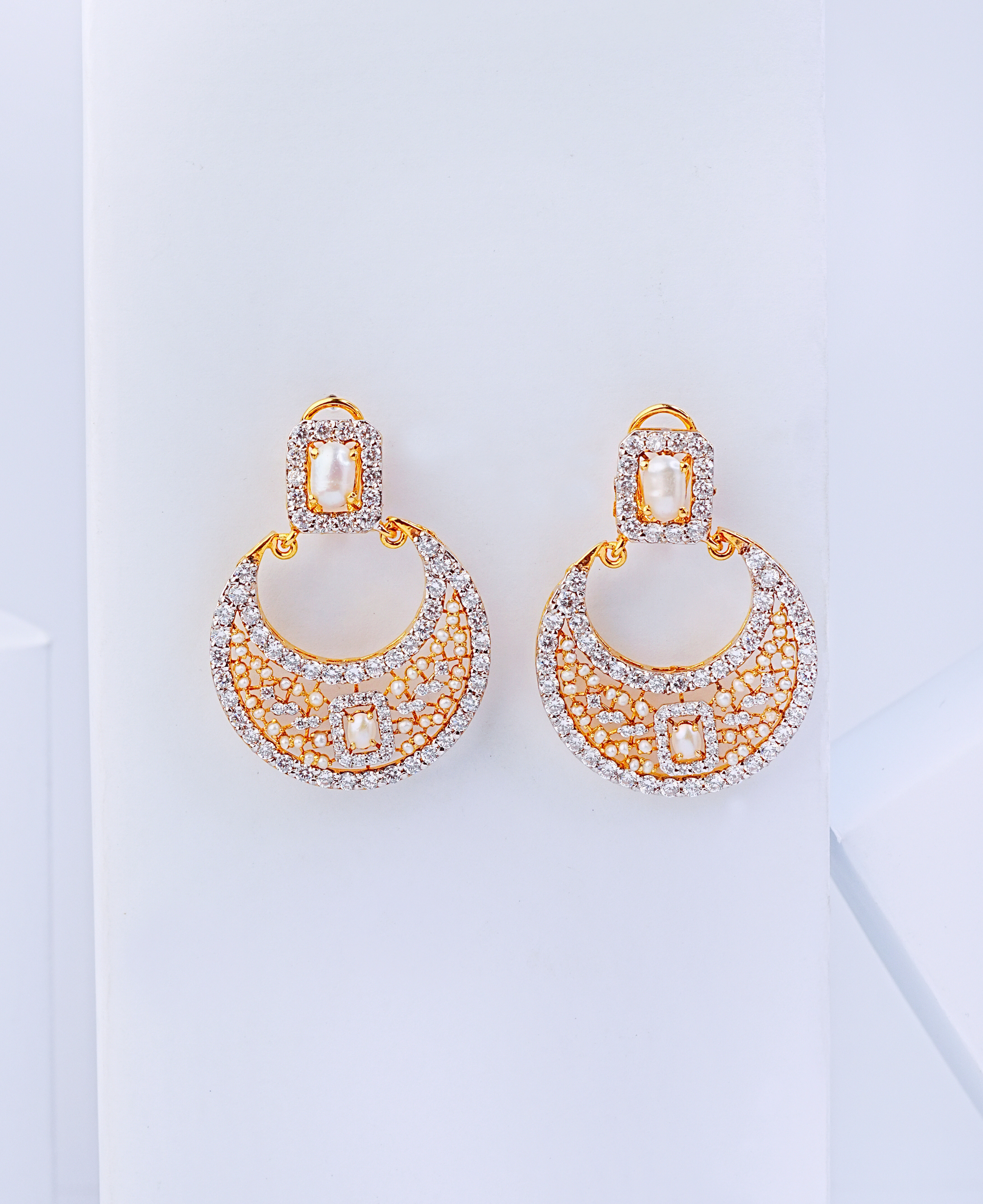 Pearl Contemp Balis
