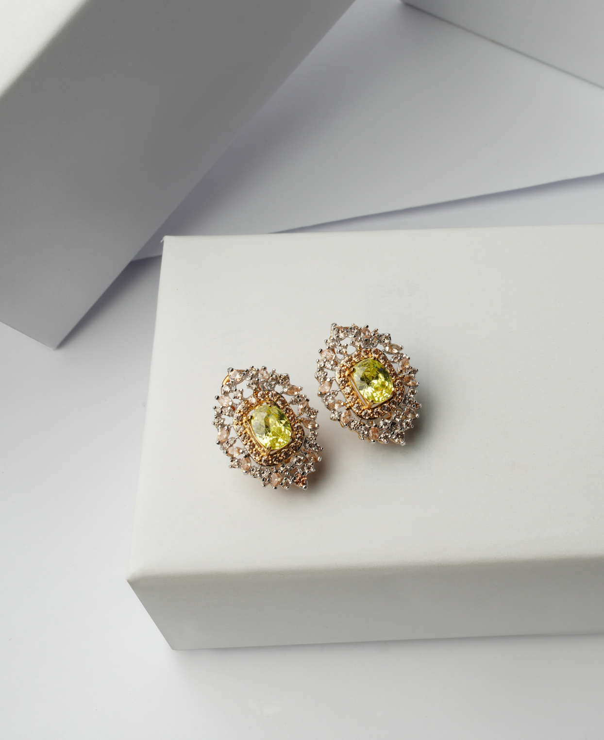 Peridot Champagne Halo Tops