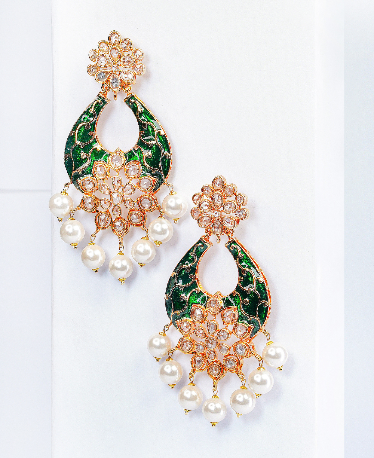 Meena Champagne Bali