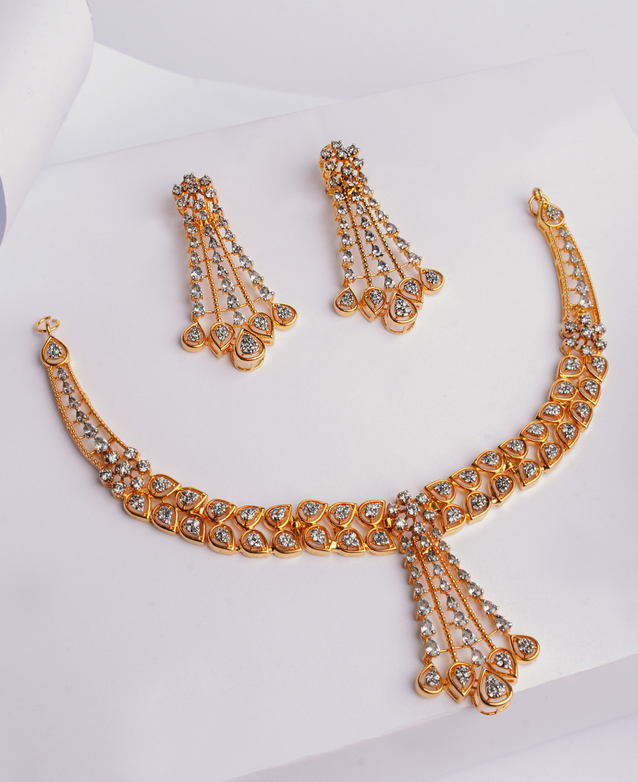 Gold Bezel Zircon NS