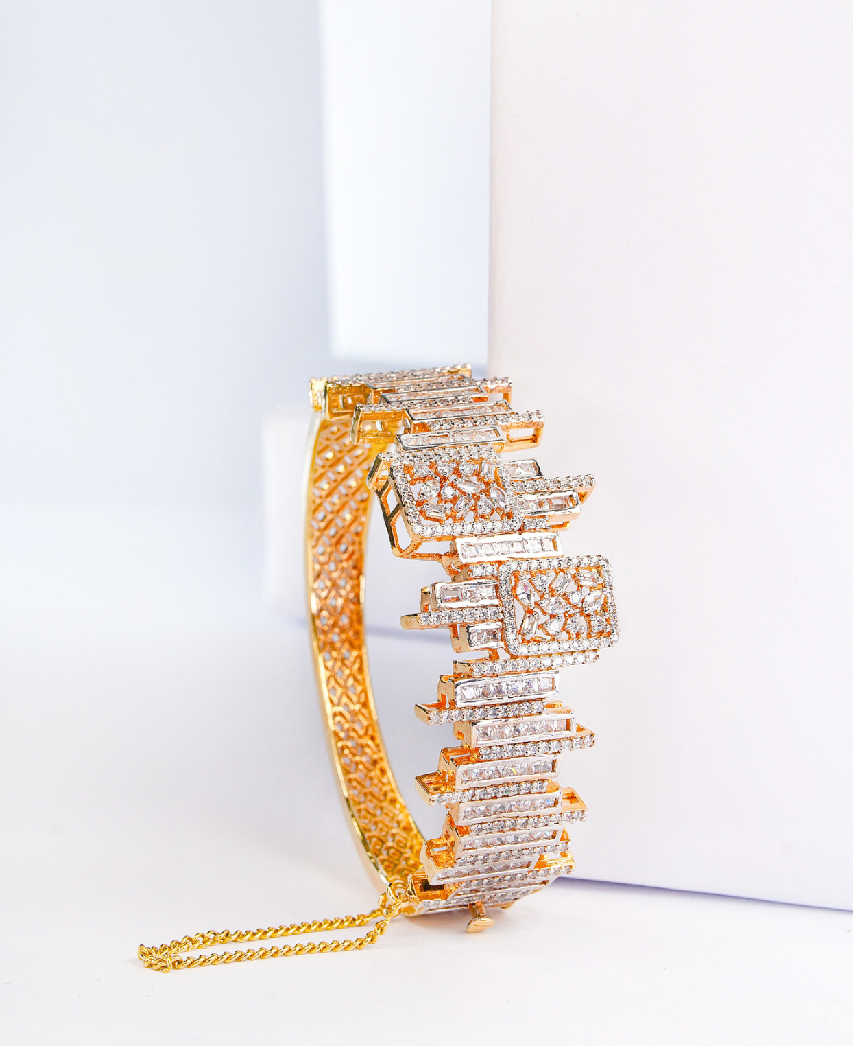 Zircon Dainty Blocks Kara