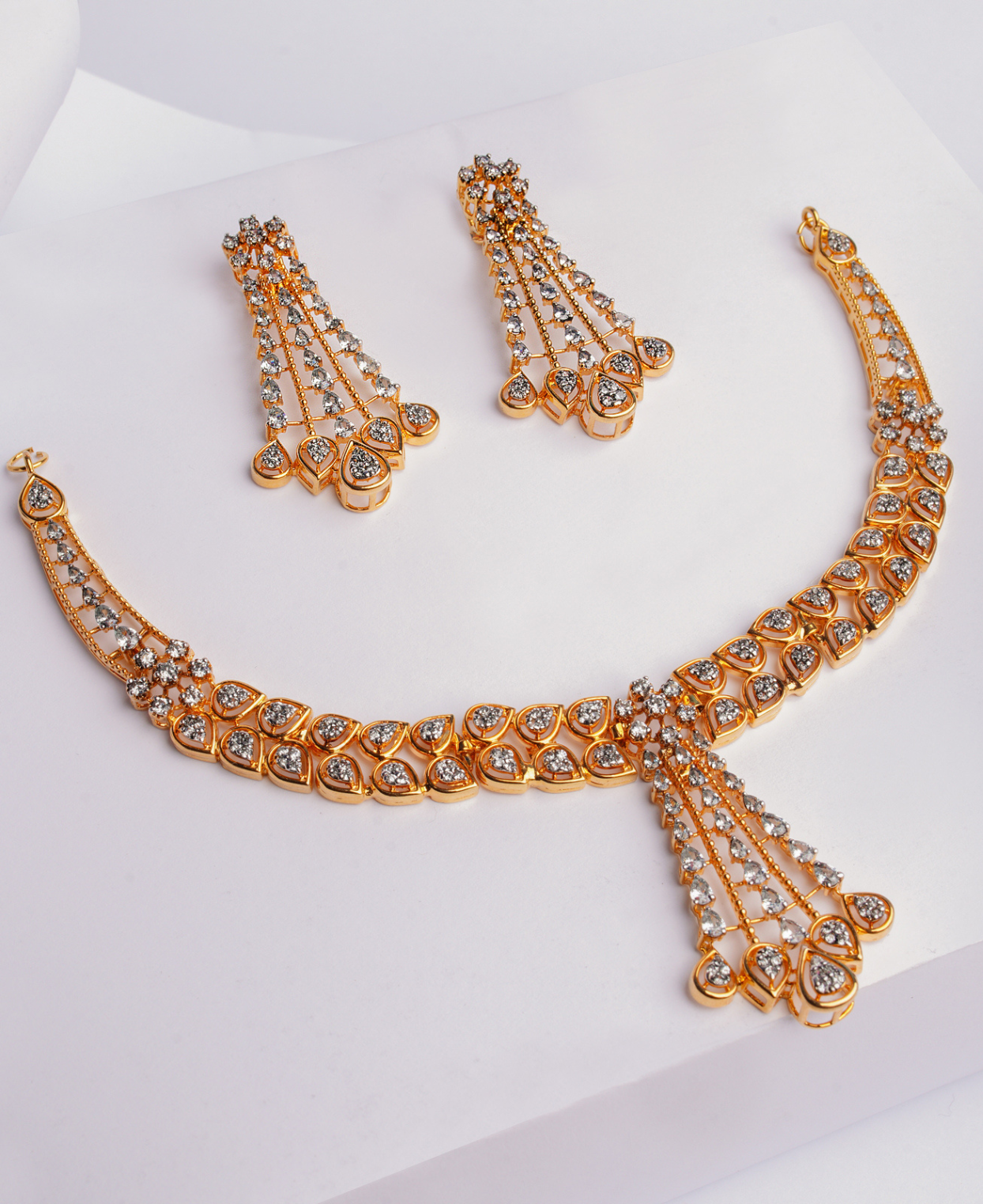 Gold Bezel Zircon NS