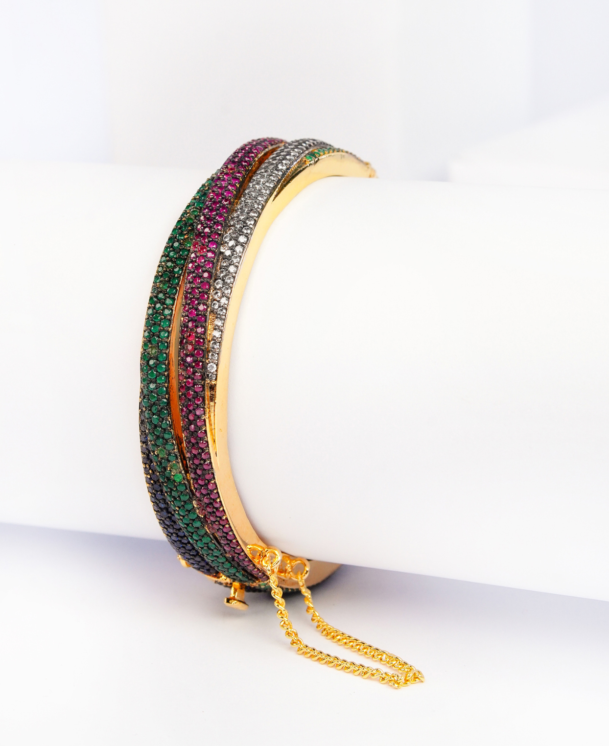 Multi Interlinked Kara