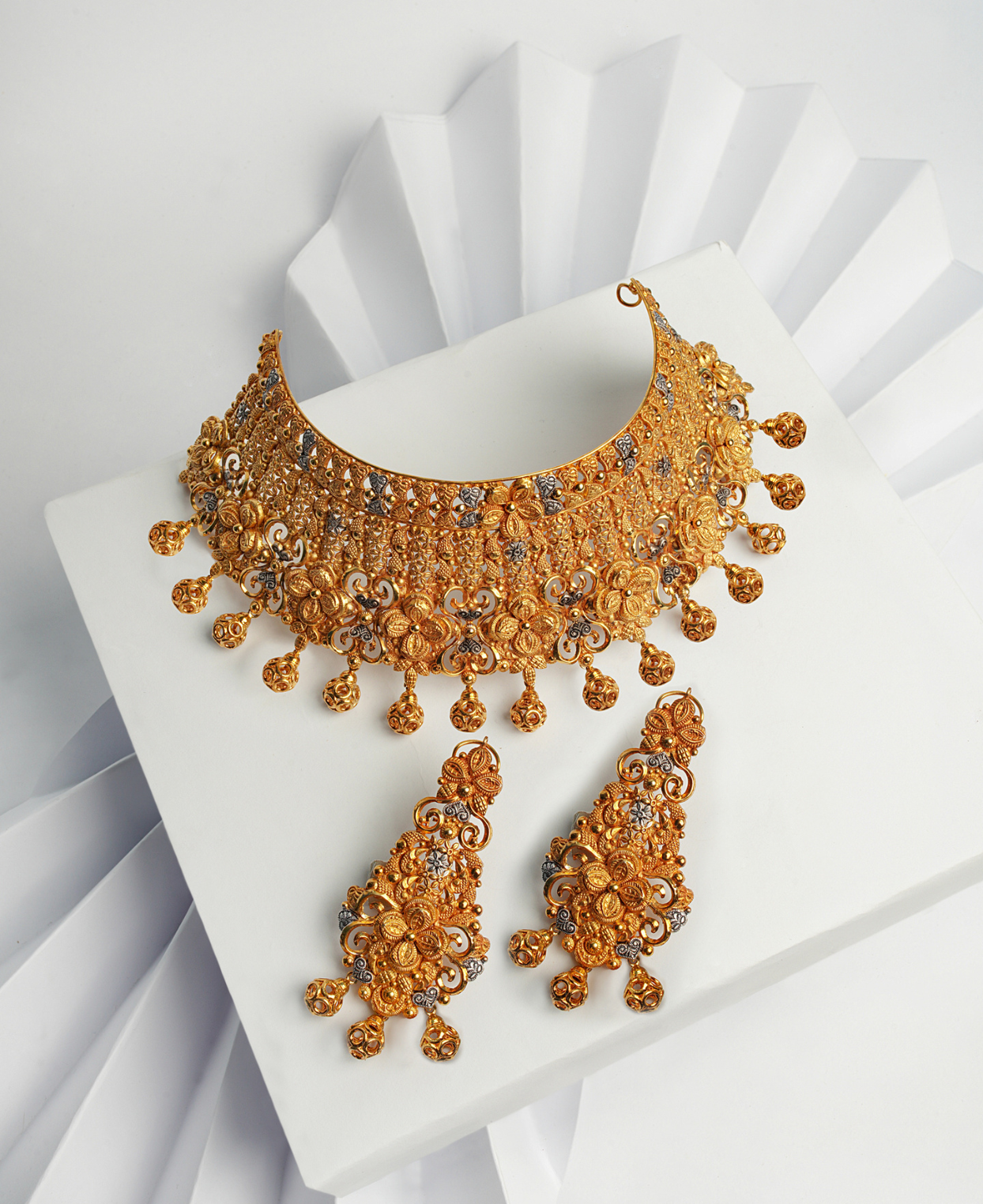 Sunehri Maharani Set