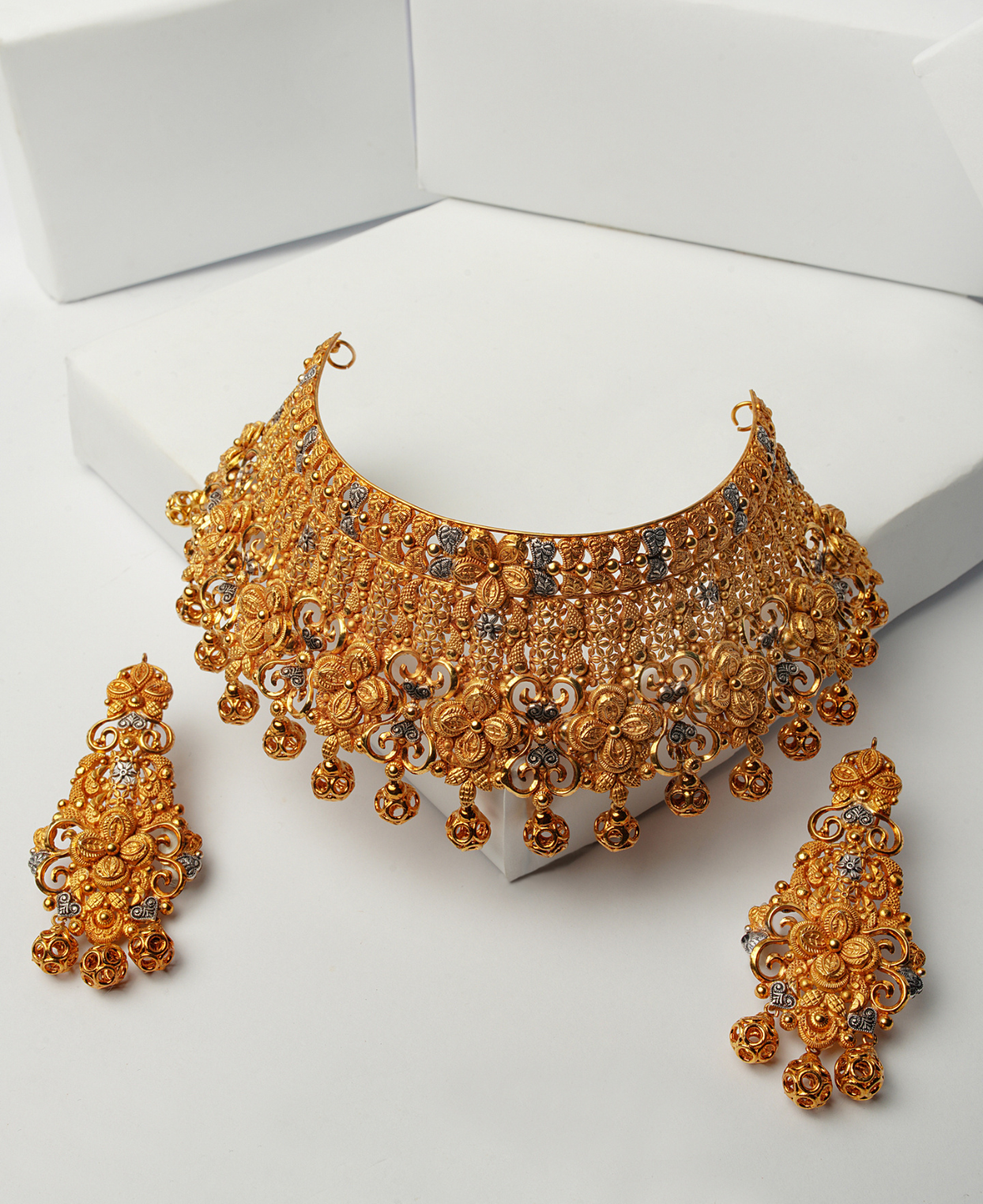 Sunehri Maharani Set