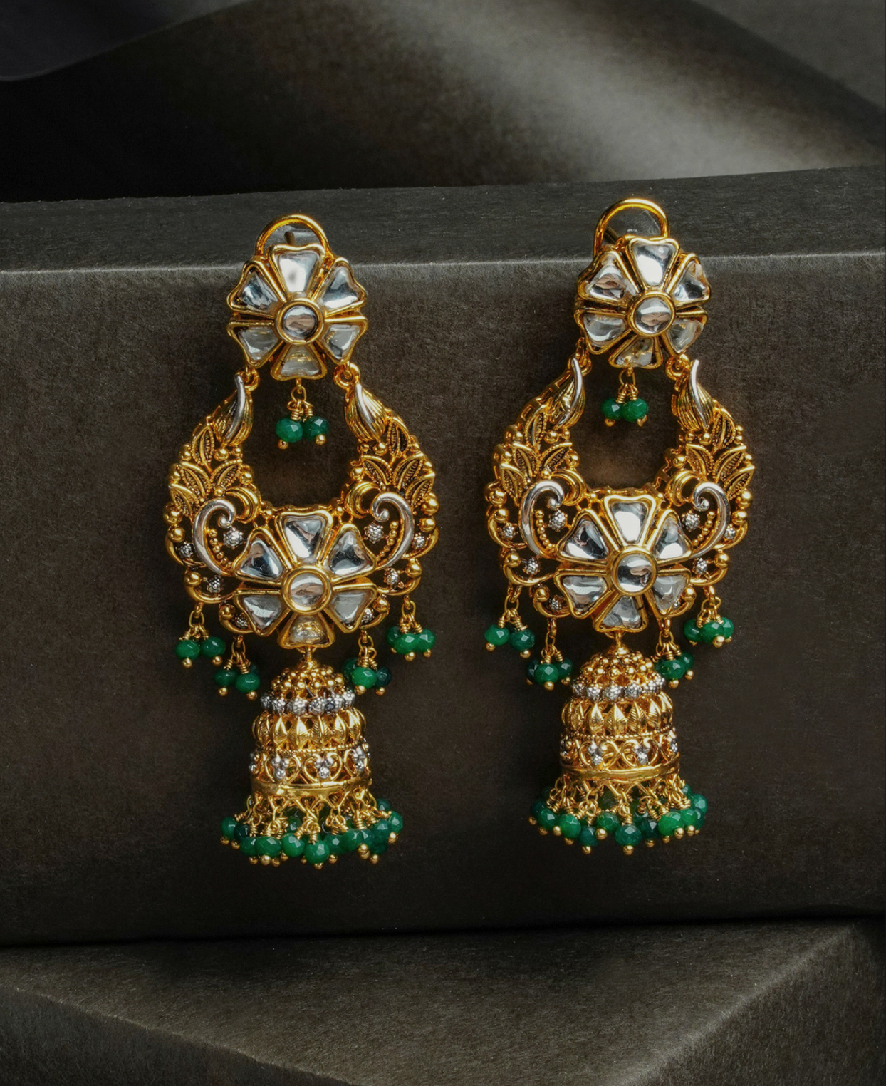 Kundan Katori Emerald Jhumka
