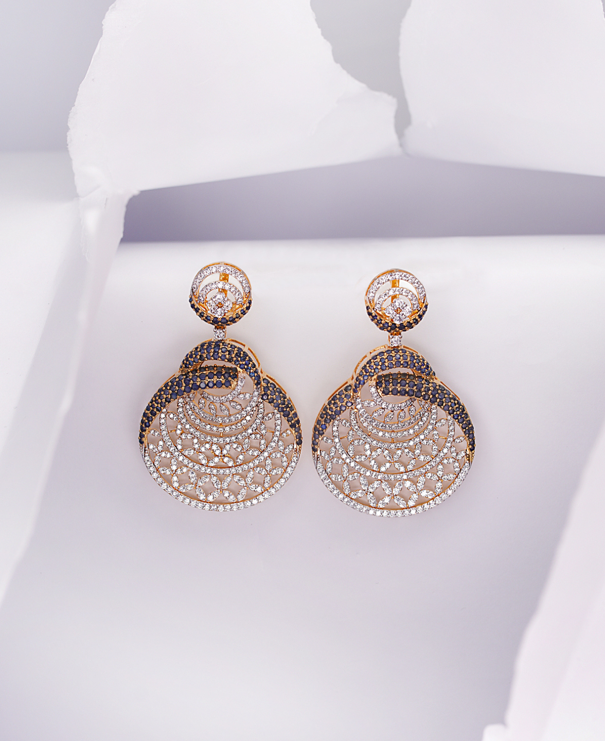 Zircon & BLK Curvy ER