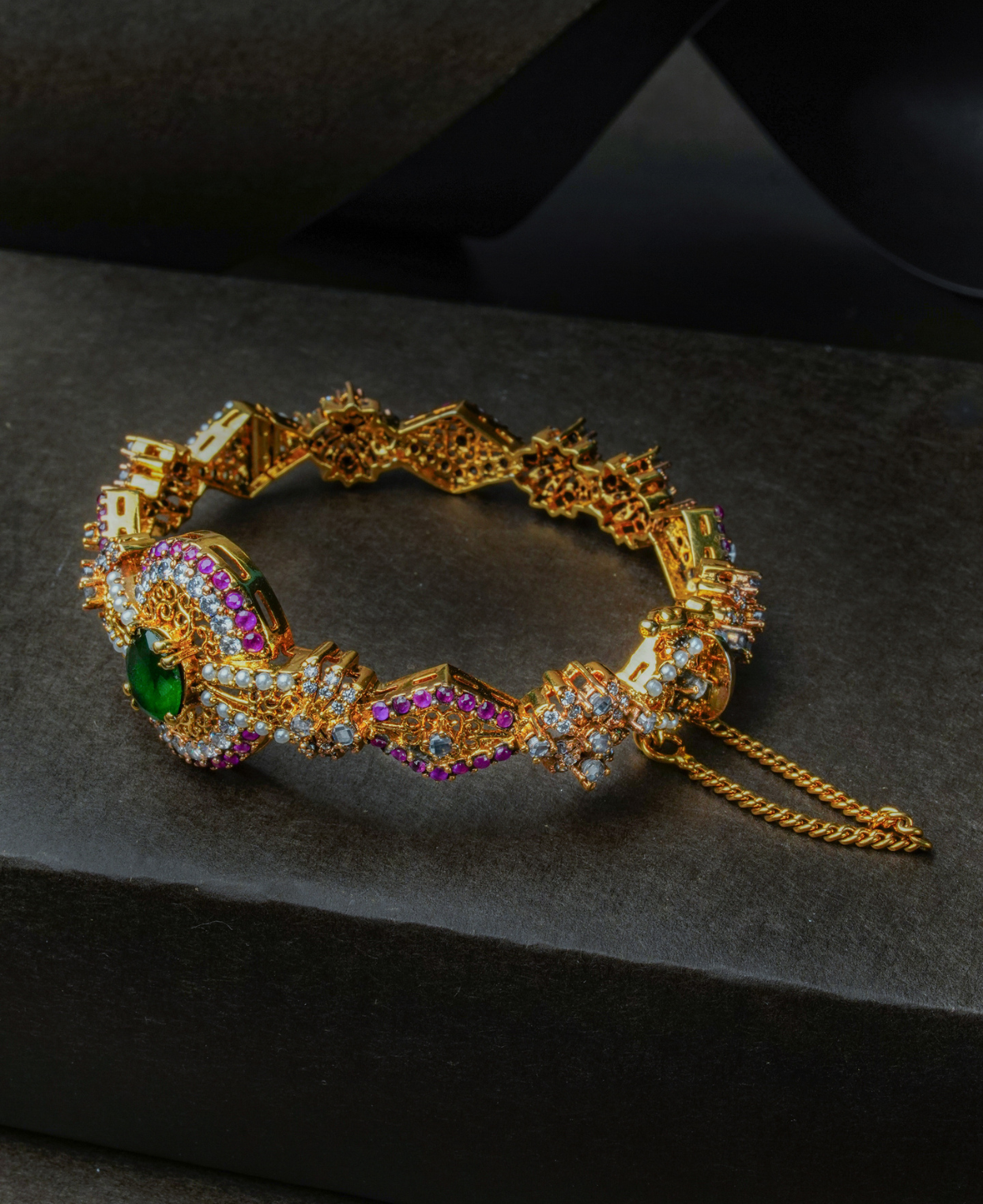 Dainty Watch-Like Kara