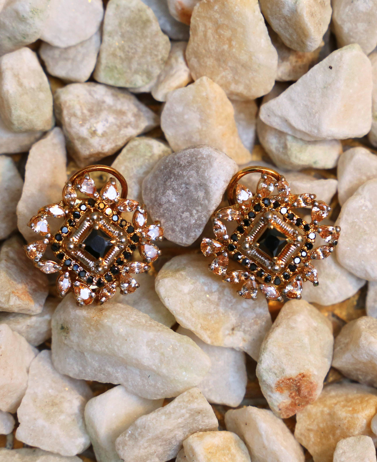 Black & Champagne Beauty