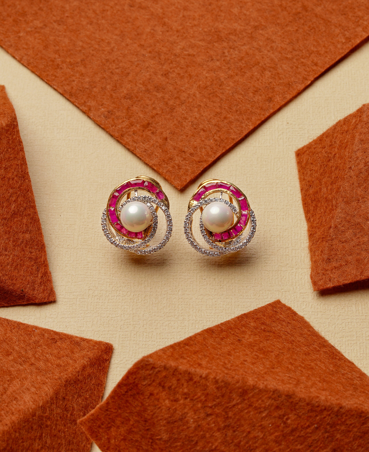 Pearl in the evening sky studs