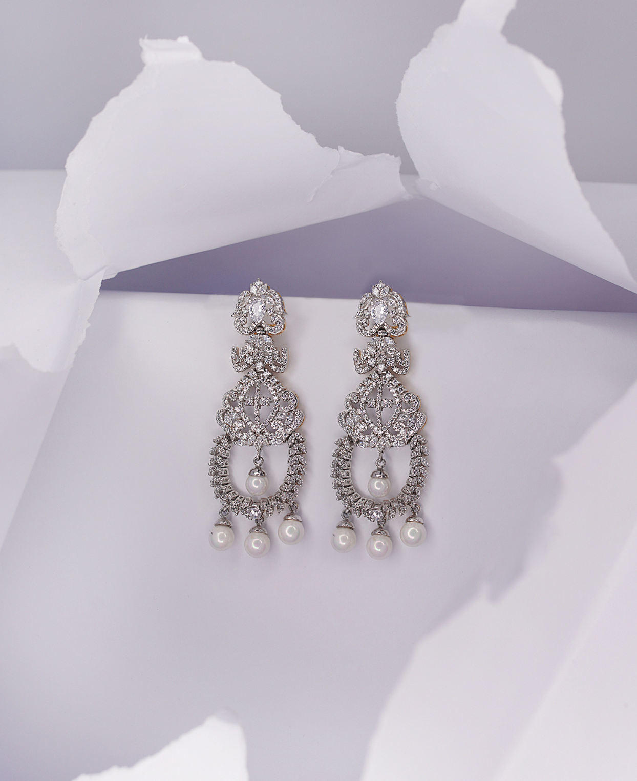 Pearl & Zrc chain-like ER