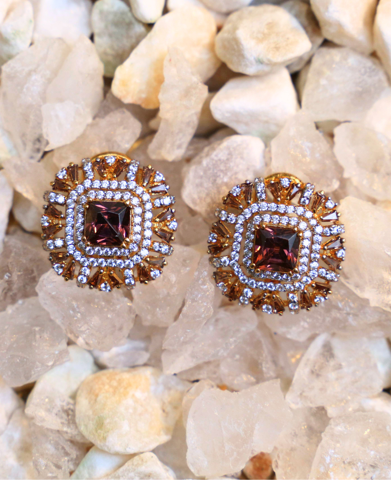 Falsa Square Window Studs