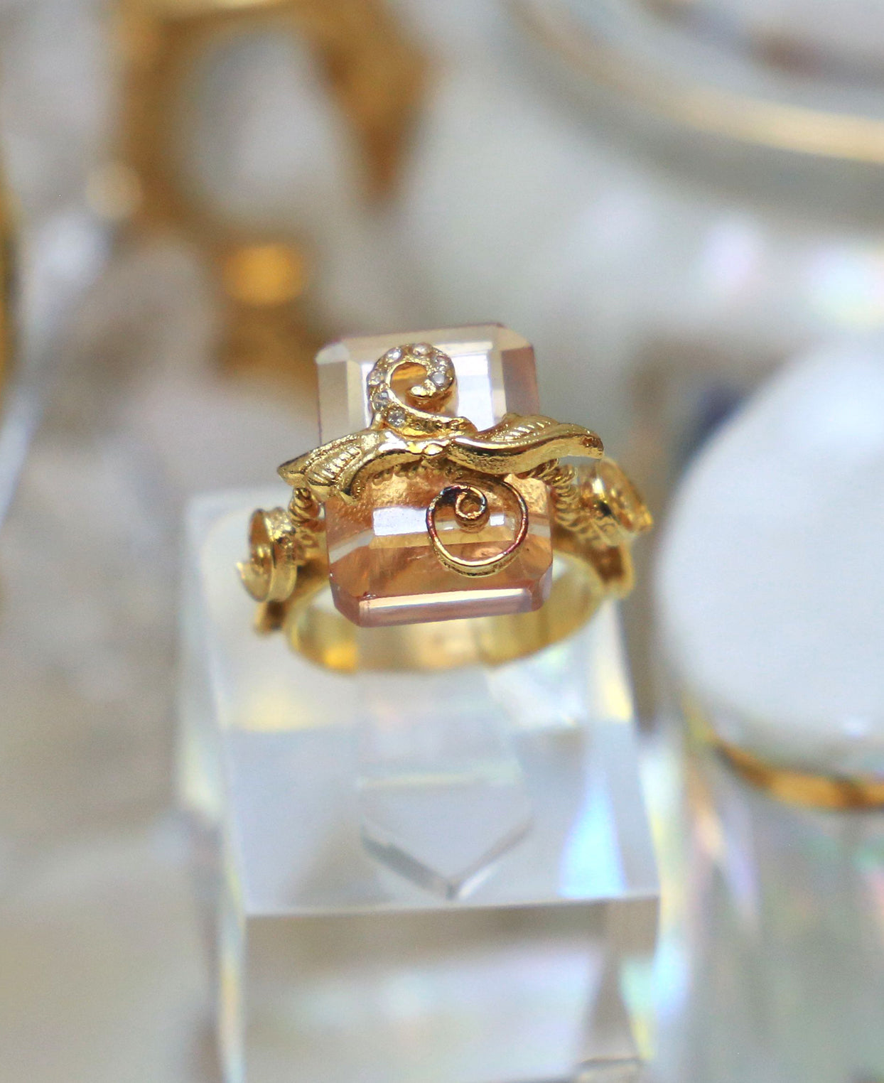 Champagne Chunky twisted wire ring