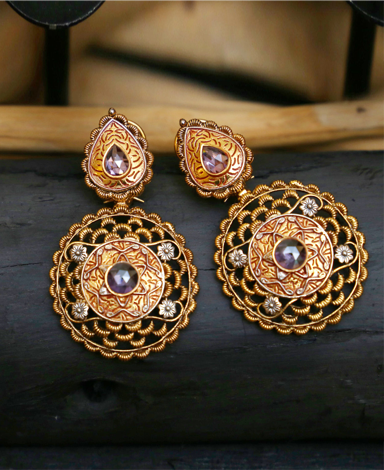 Round Polki ER with Champagne Meenakari