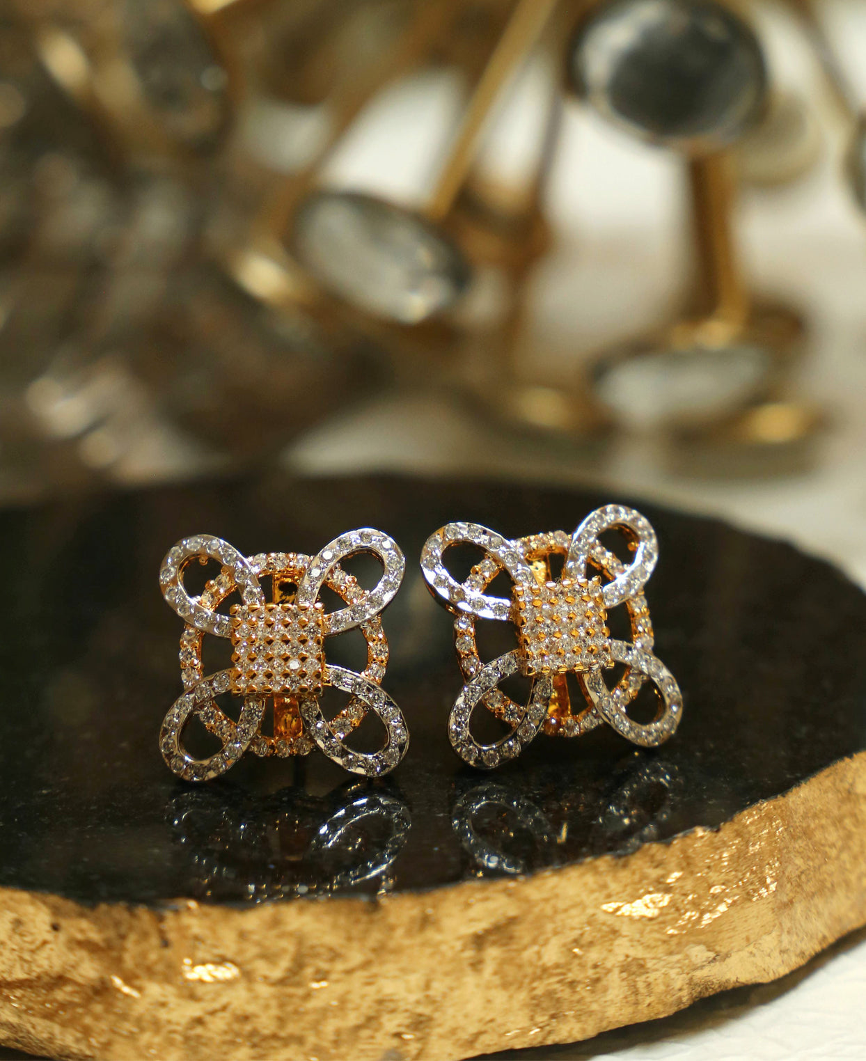 Zircon Geometrical Square Tops