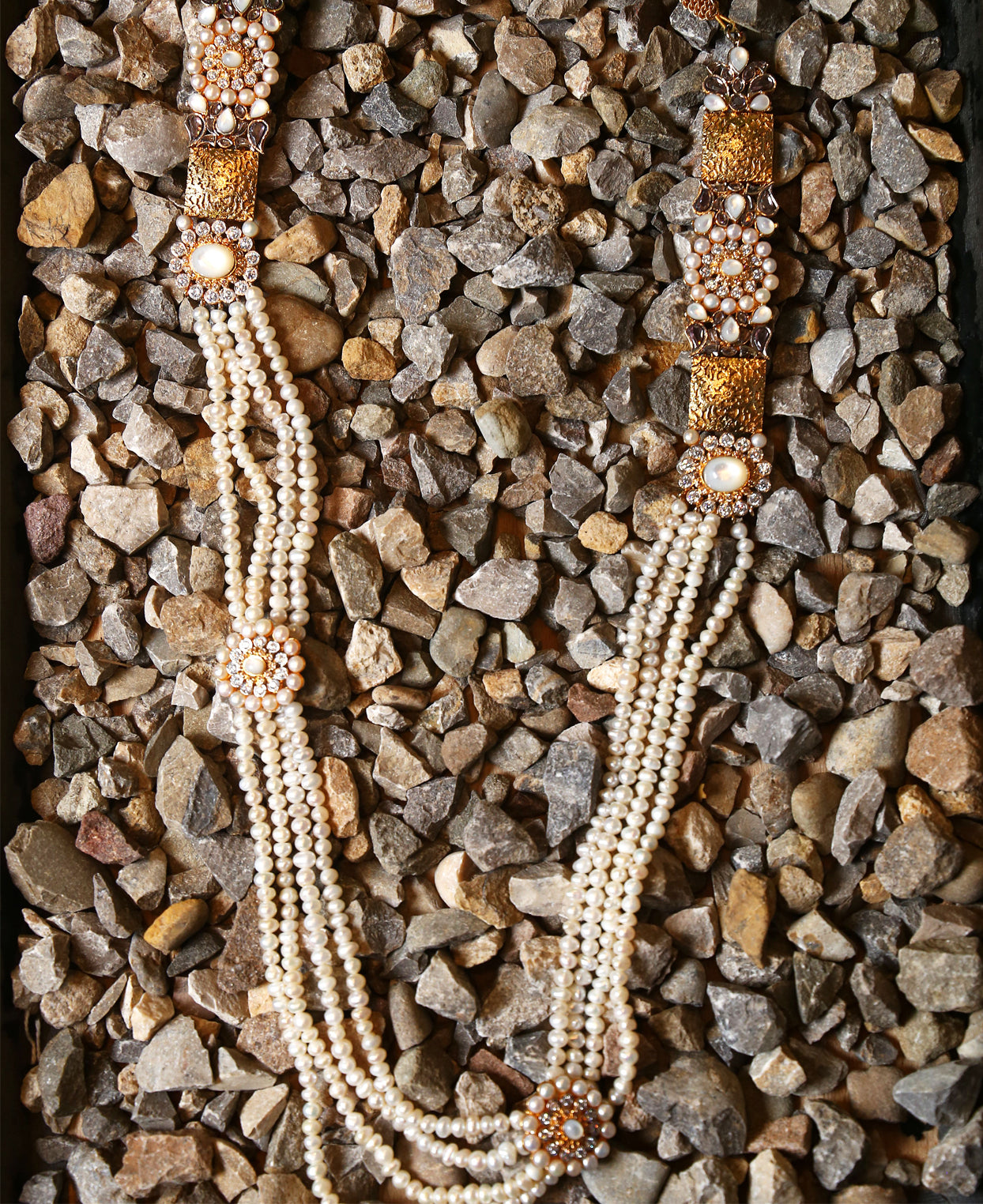 Texture and Pearls Maala