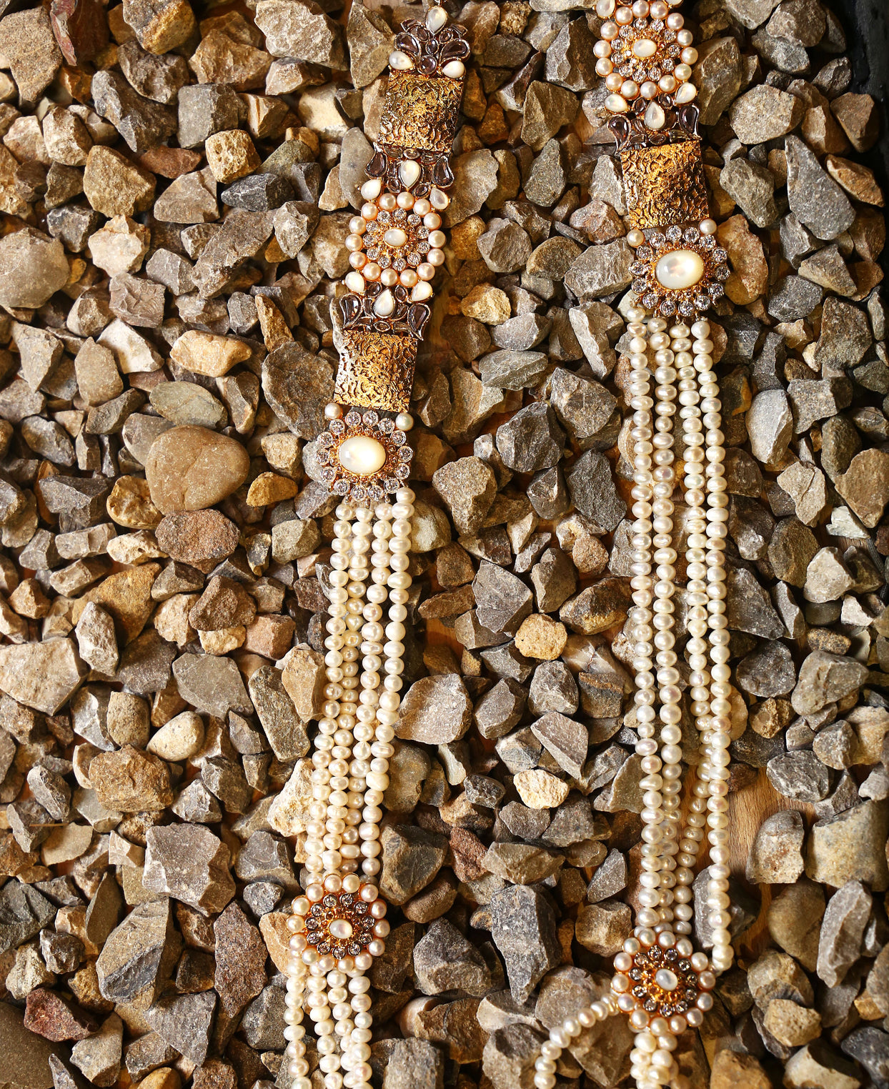 Texture and Pearls Maala