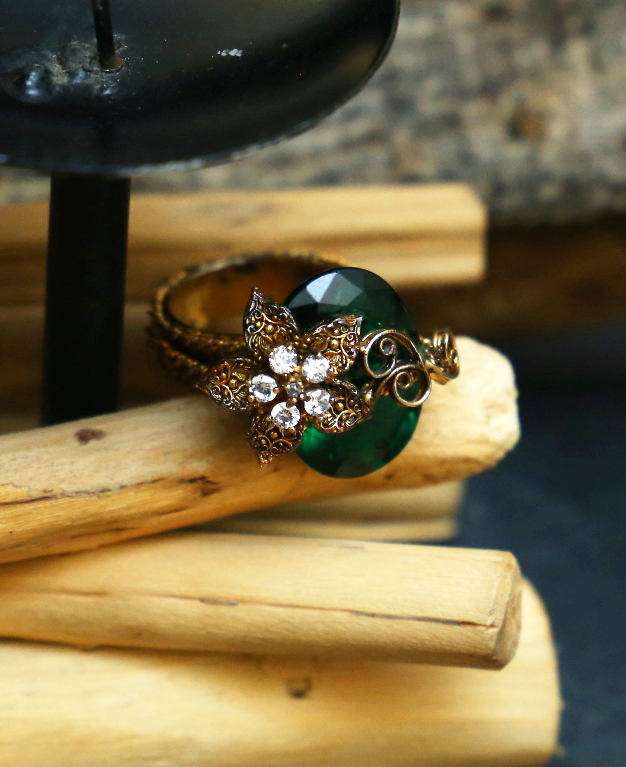 Green Chunky Twisted Wire Ring