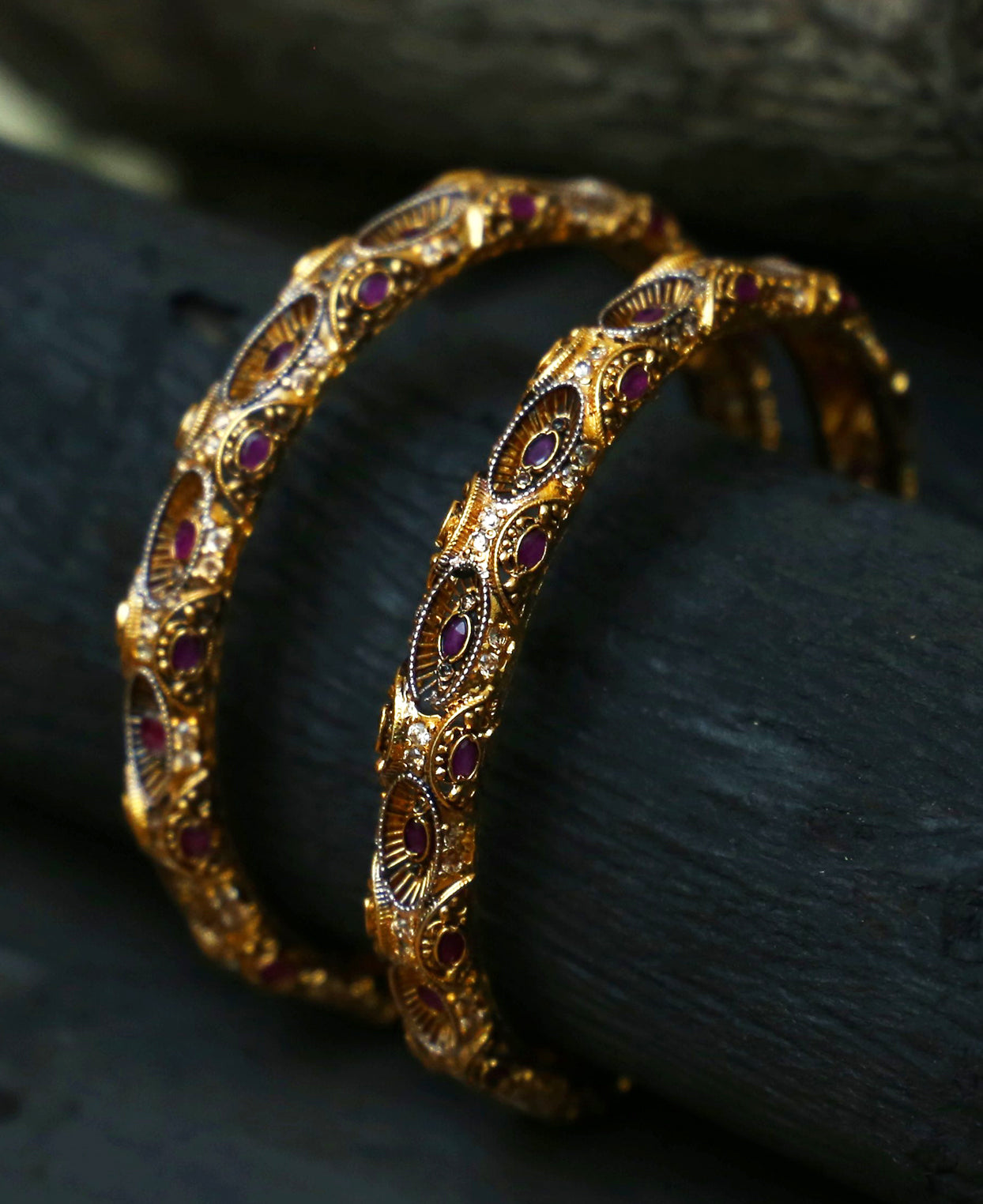 Ruby Filigree Eye Karai