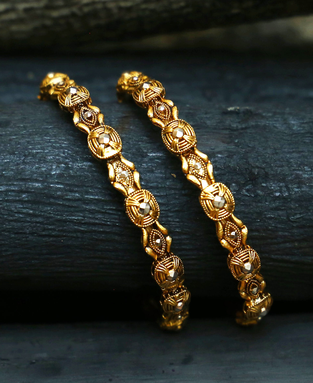 Antique Gold Silver Eye Karai