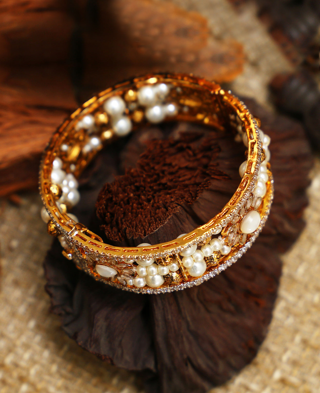 Gold Plating Hand Strung Pearls Kara