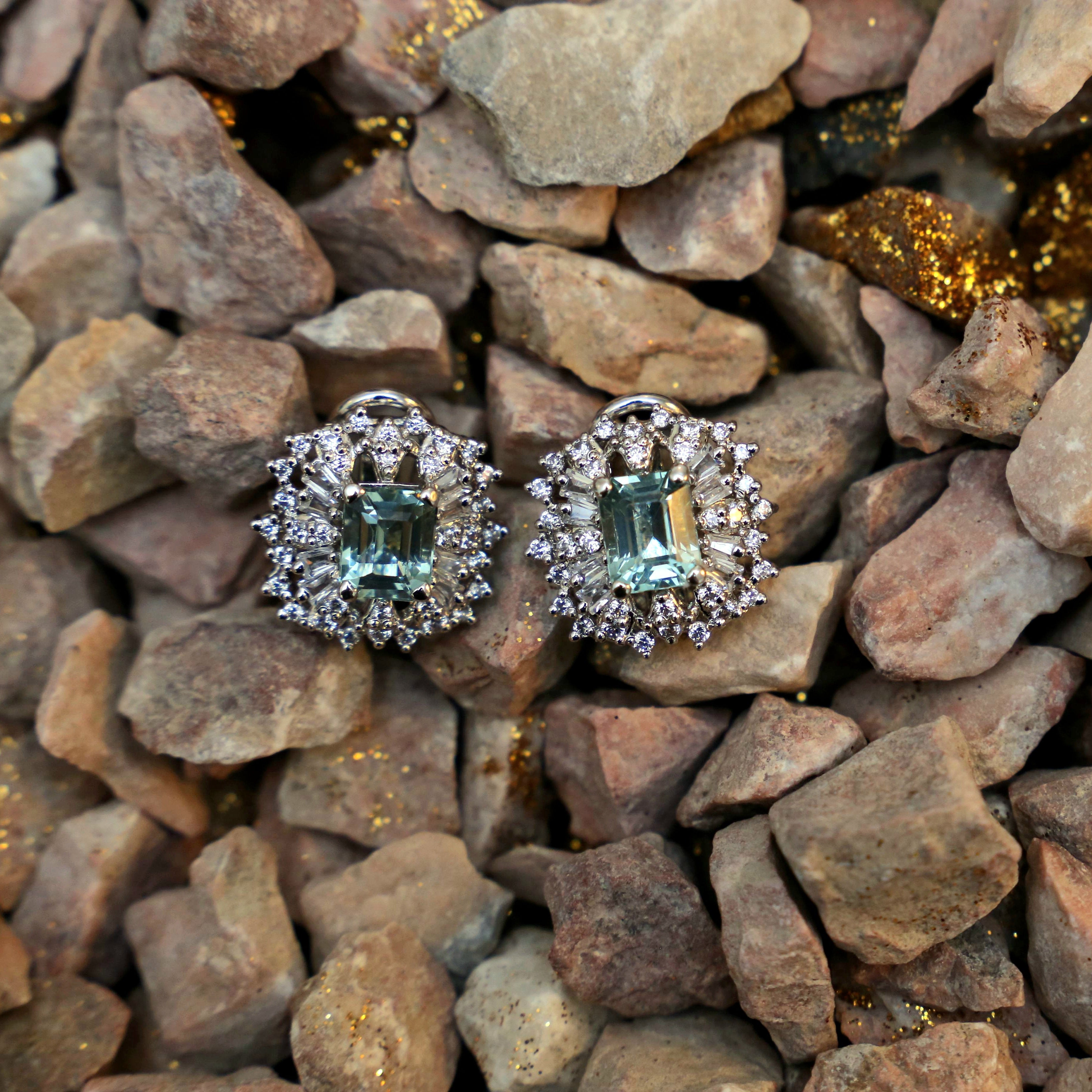 Aqua Marine in a Diamond Mine