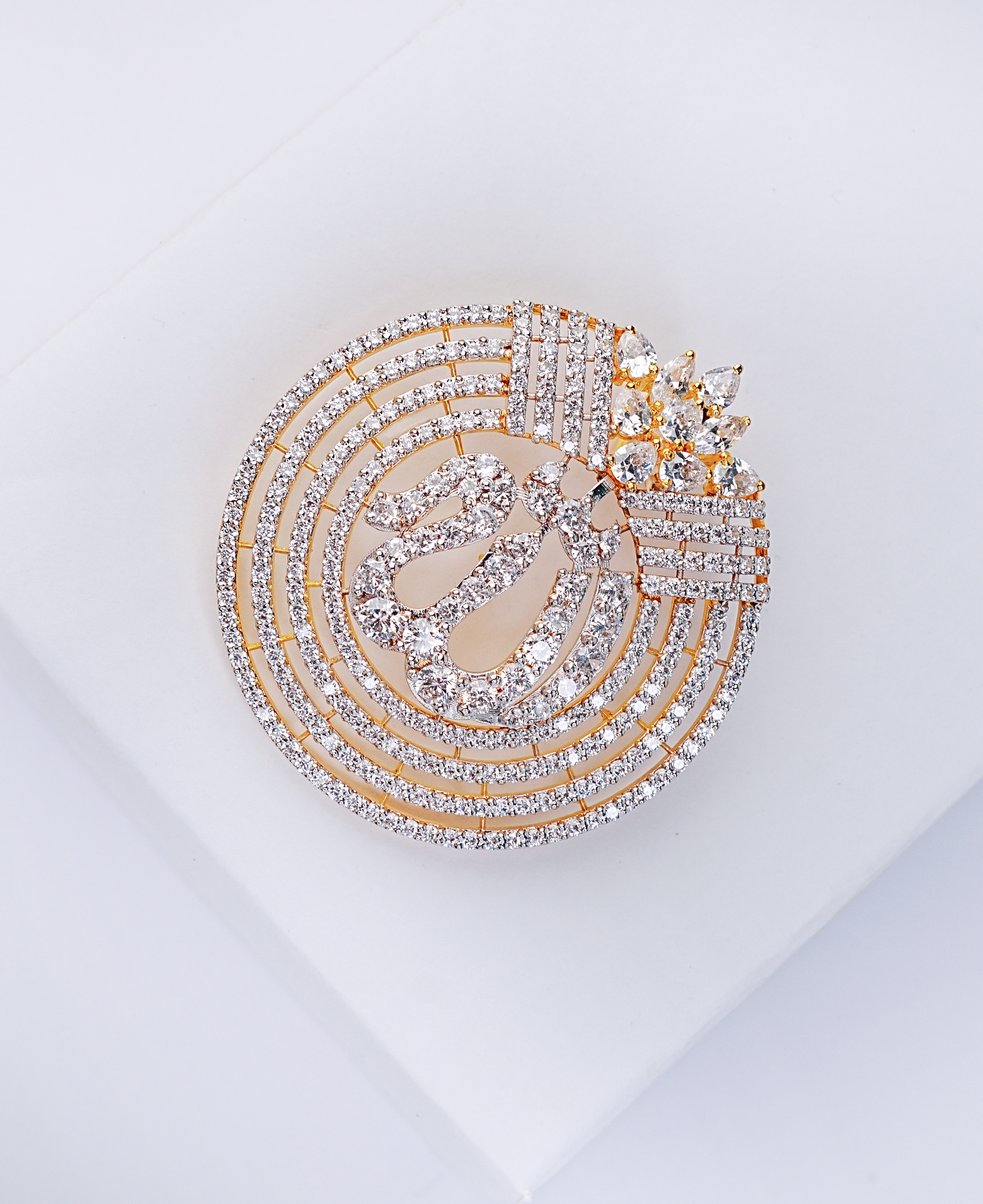 Zrc Halo Gold 'A' Pendant 3