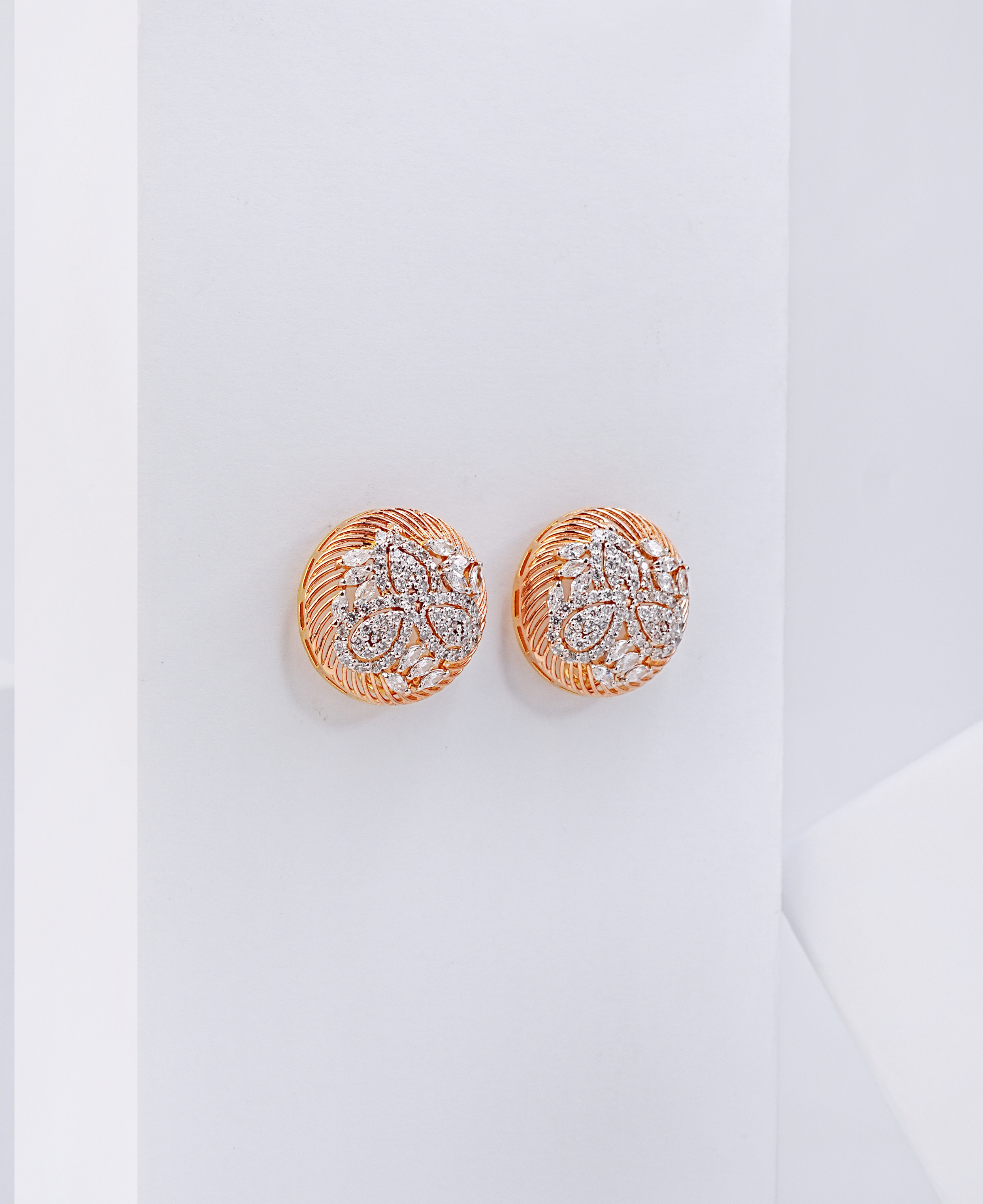 Papillon Gold Tops