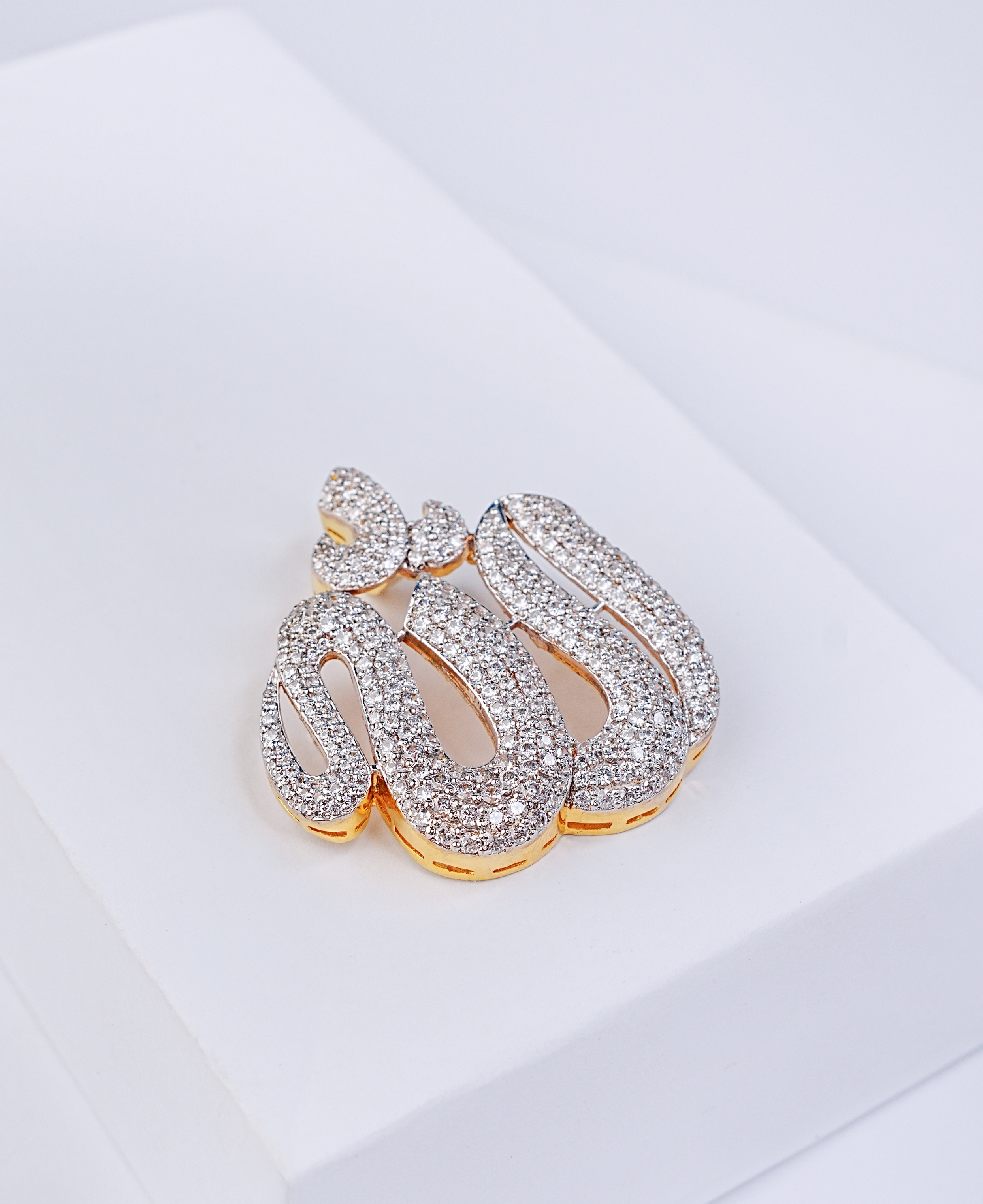 'A' Zrc Pendant
