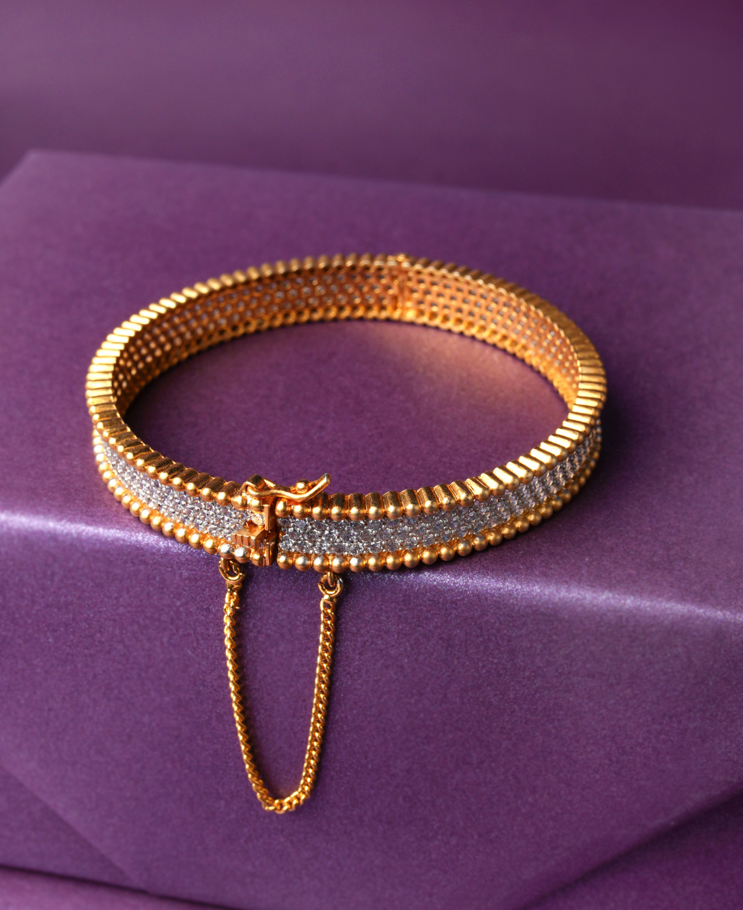 Matte Zircon Gold Kara