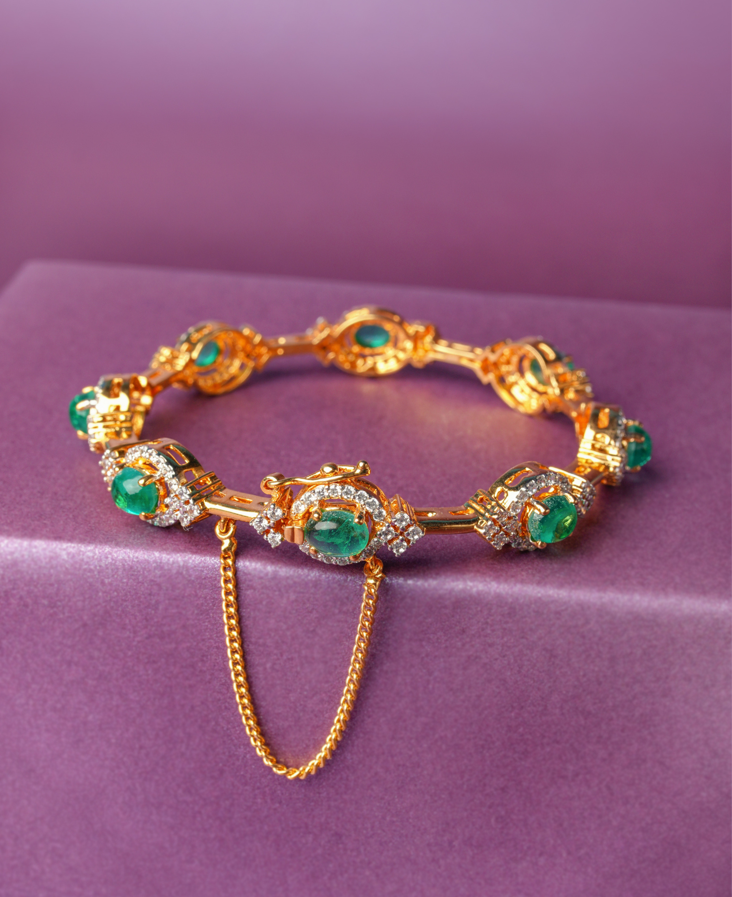 Royalty Emerald Kara