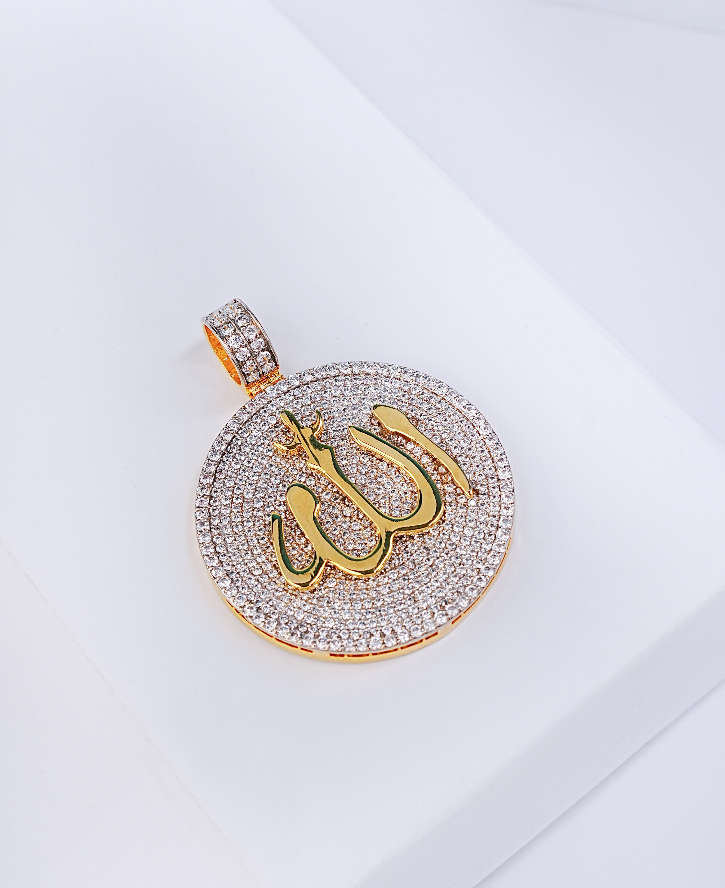 Zrc Halo Gold 'A' Pendant