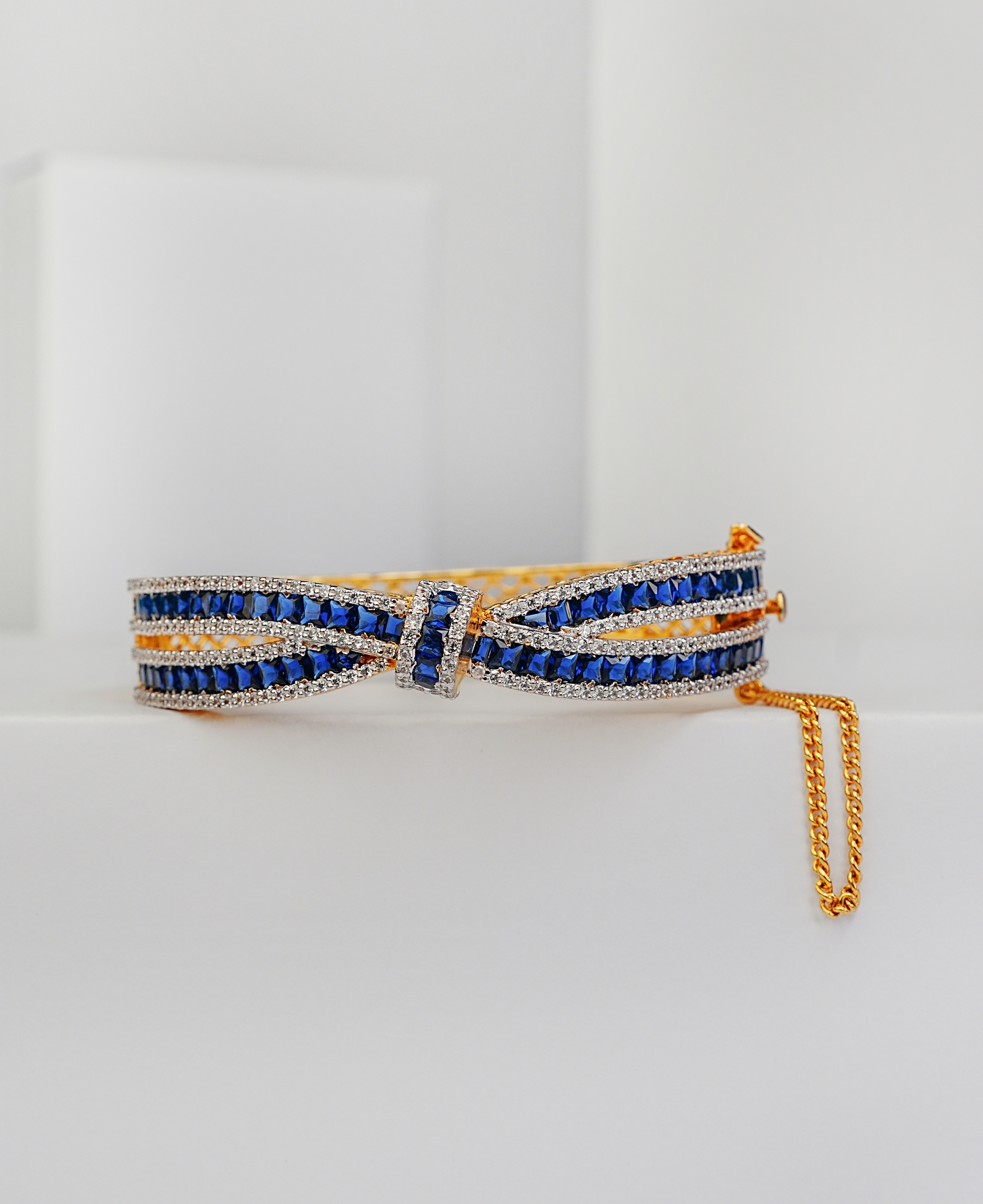 The Sapphire Knot Kara