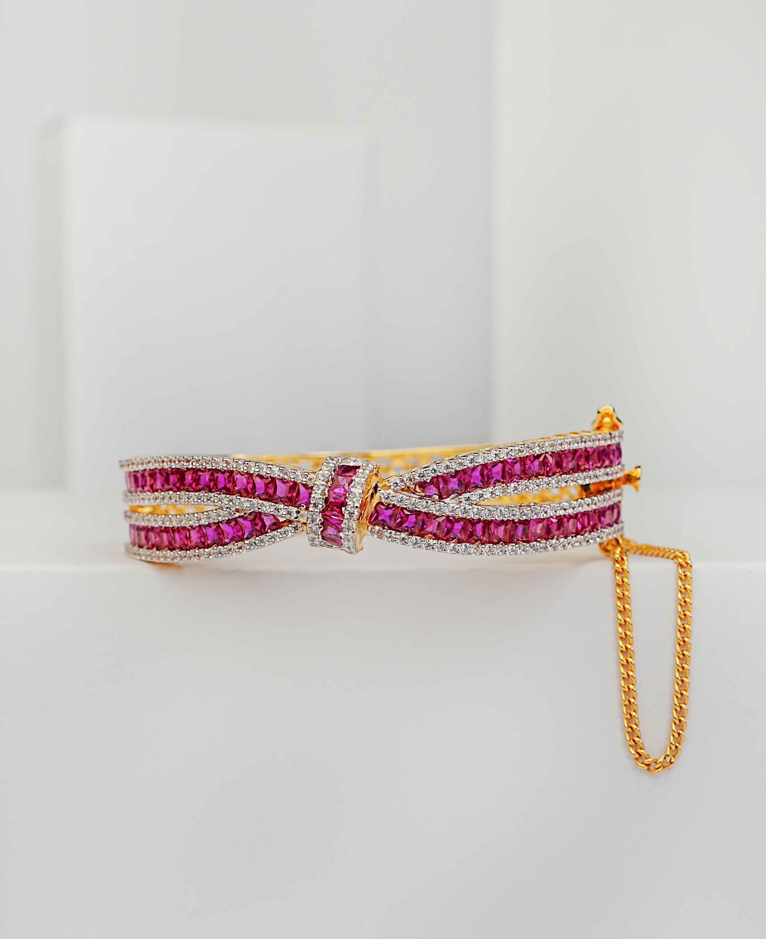The Ruby Knot Kara