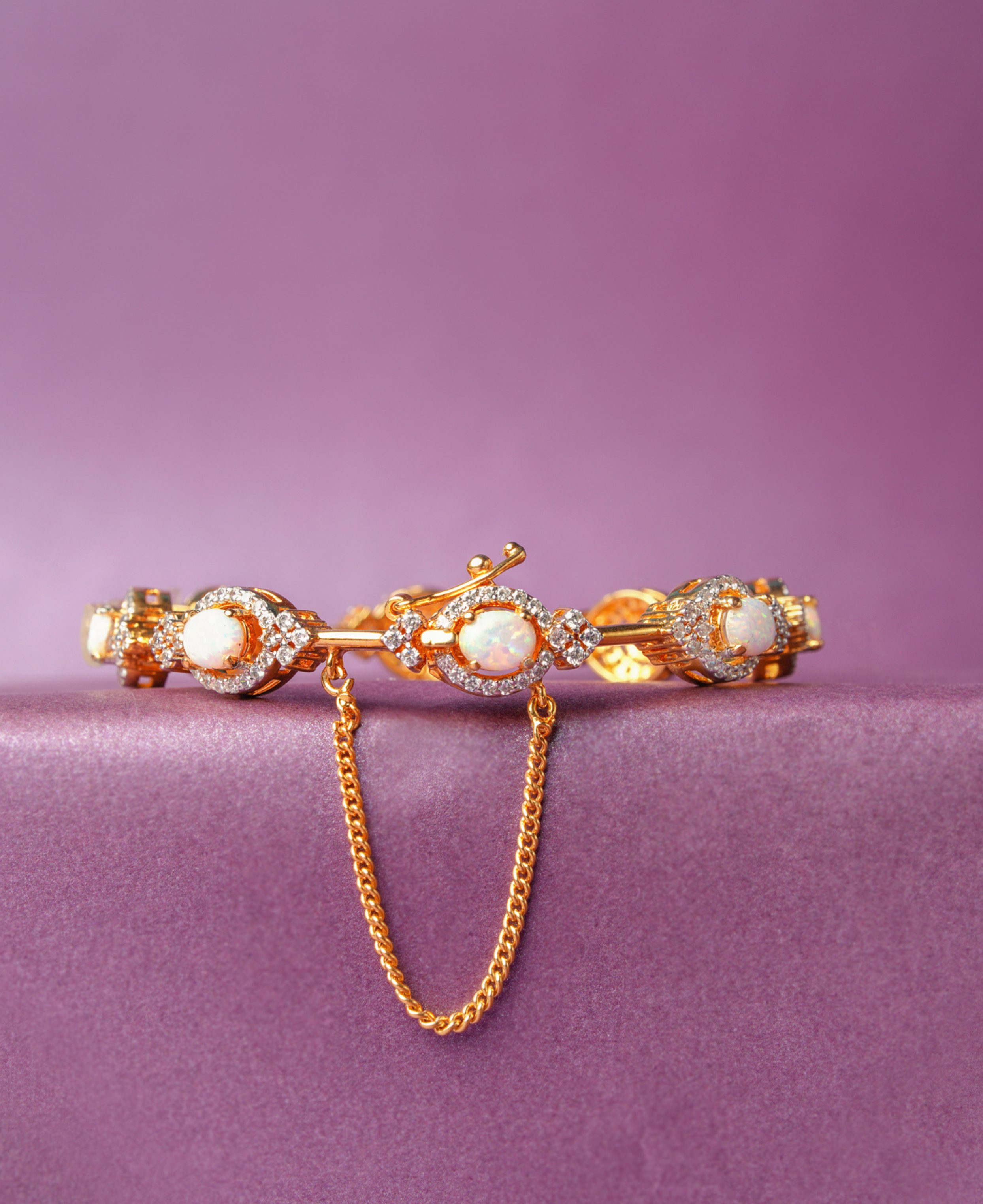 Royalty Opal Kara