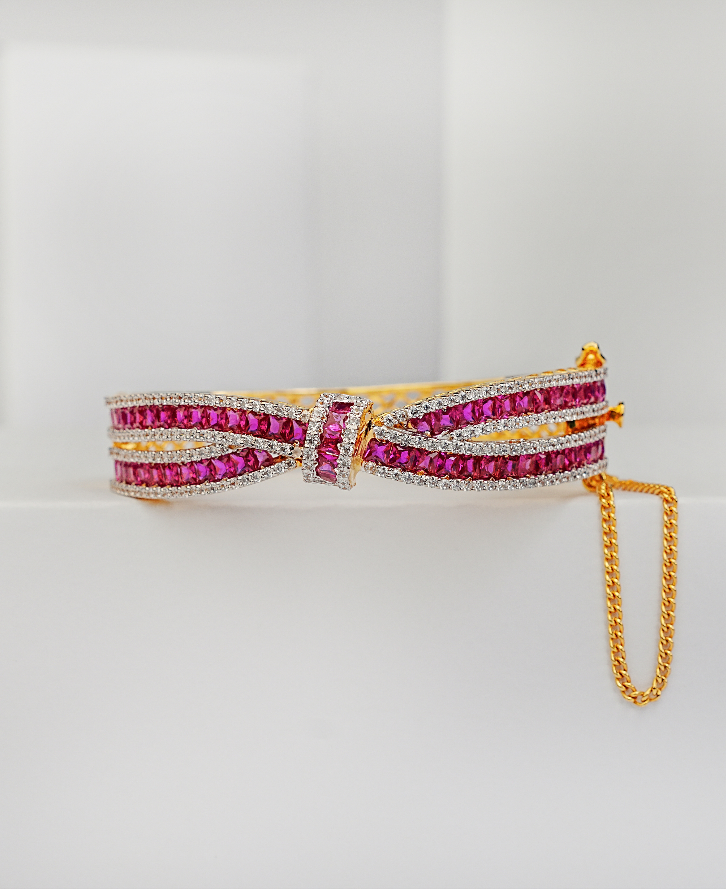 The Ruby Knot Kara