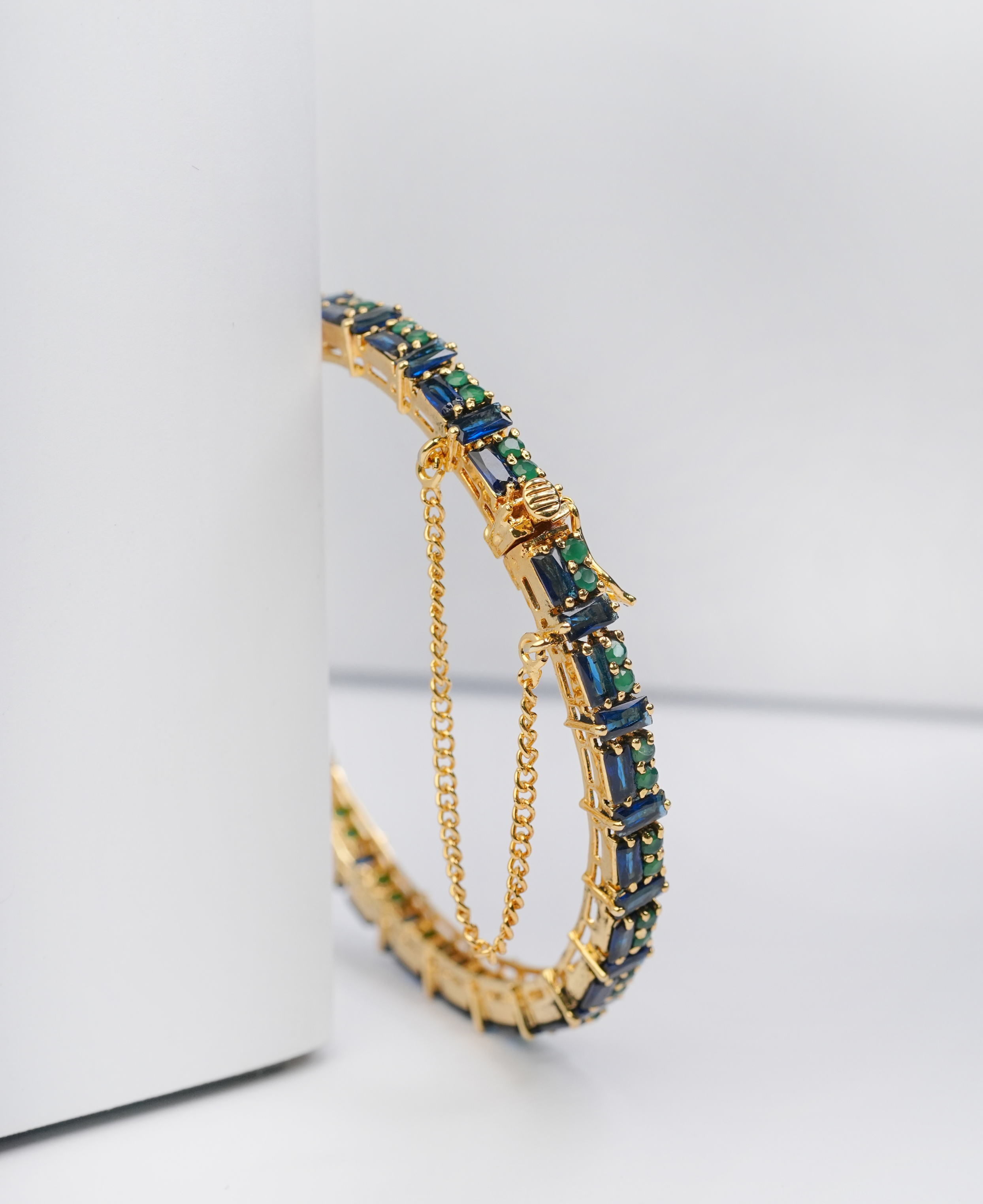 Neelzam Bangles