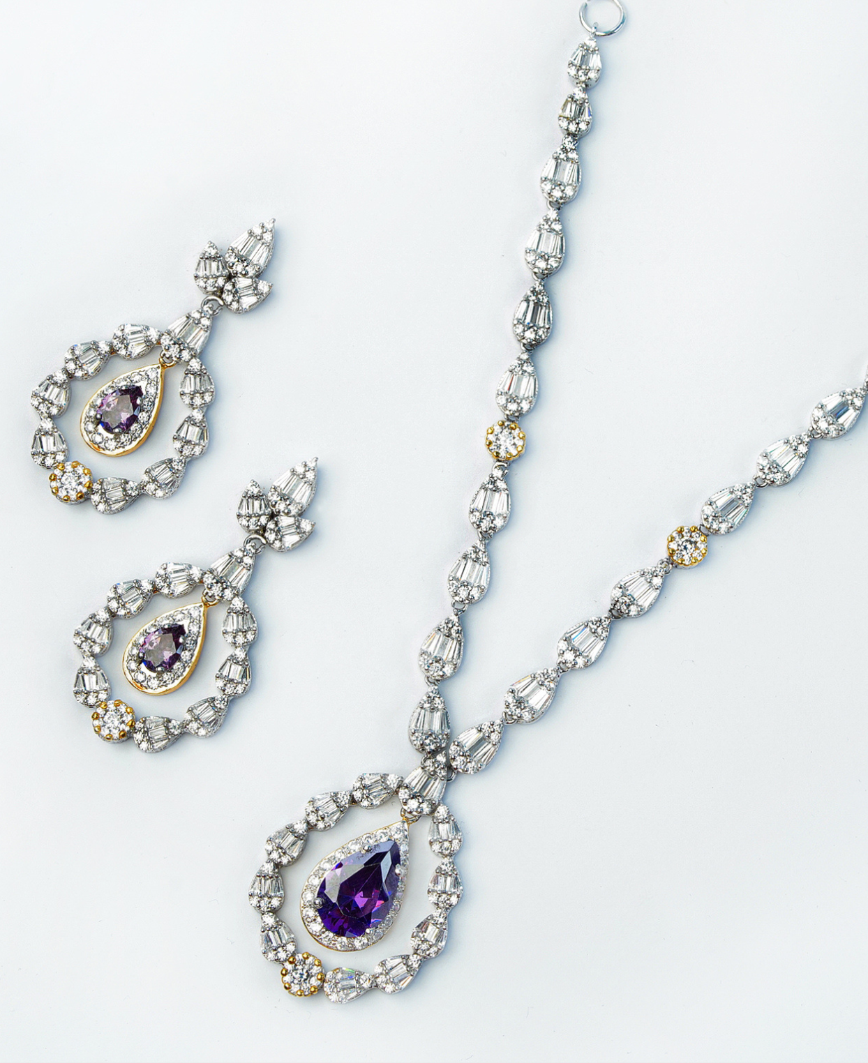 Zircon Amethyst NS