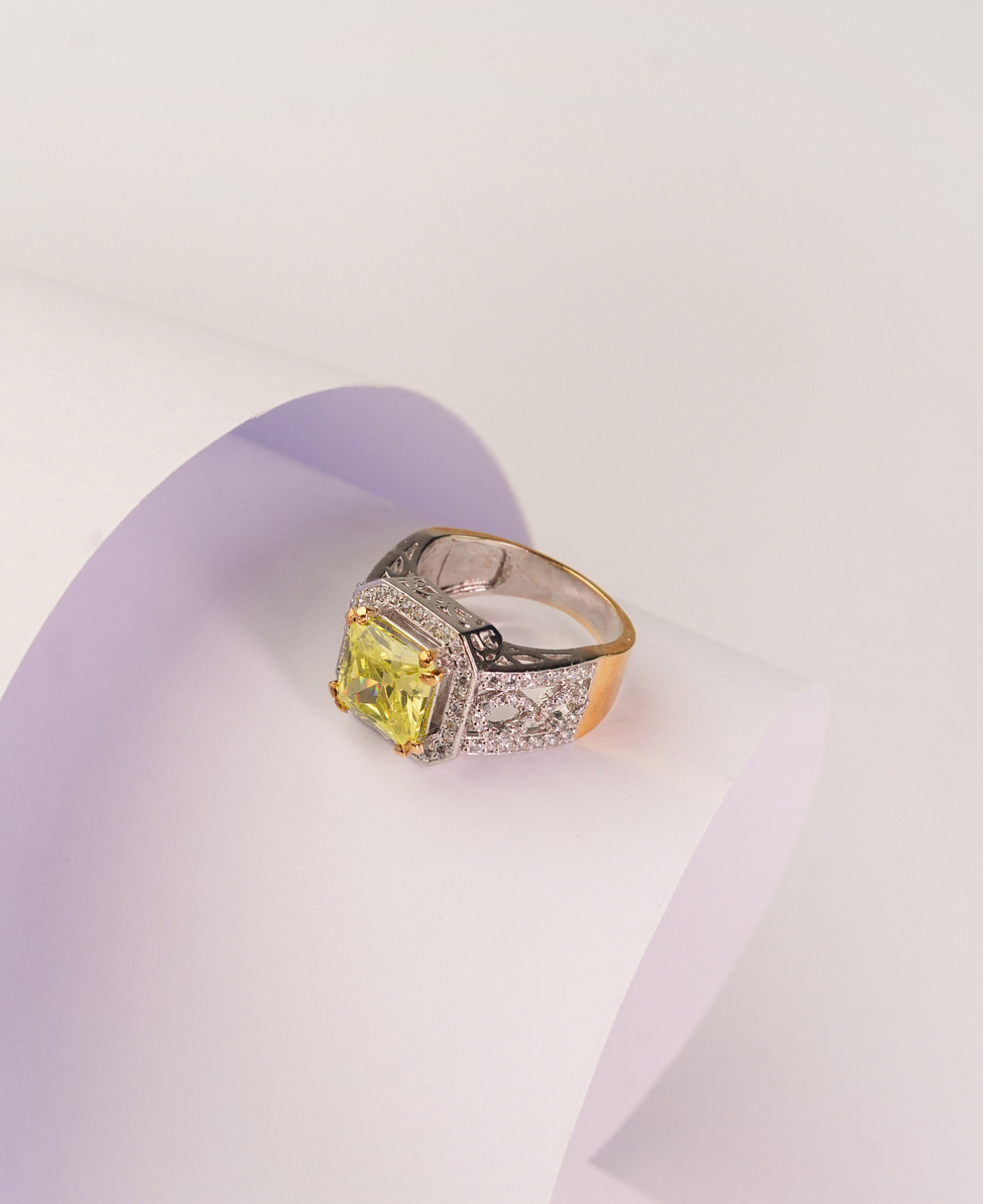 Mint Yellow Ice Ring