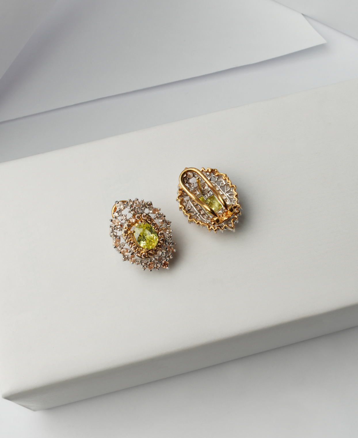 Peridot Champagne Halo Tops