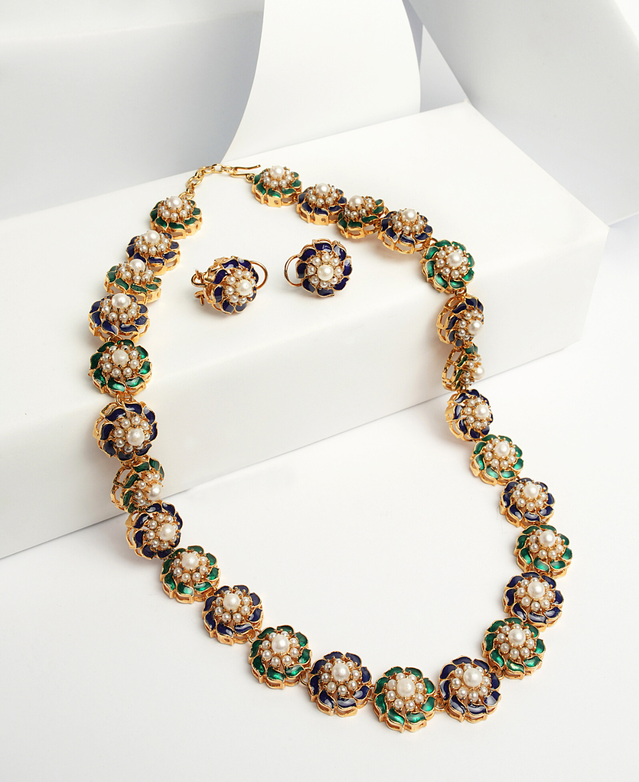 Pearl Green & Blue Enamel Maala