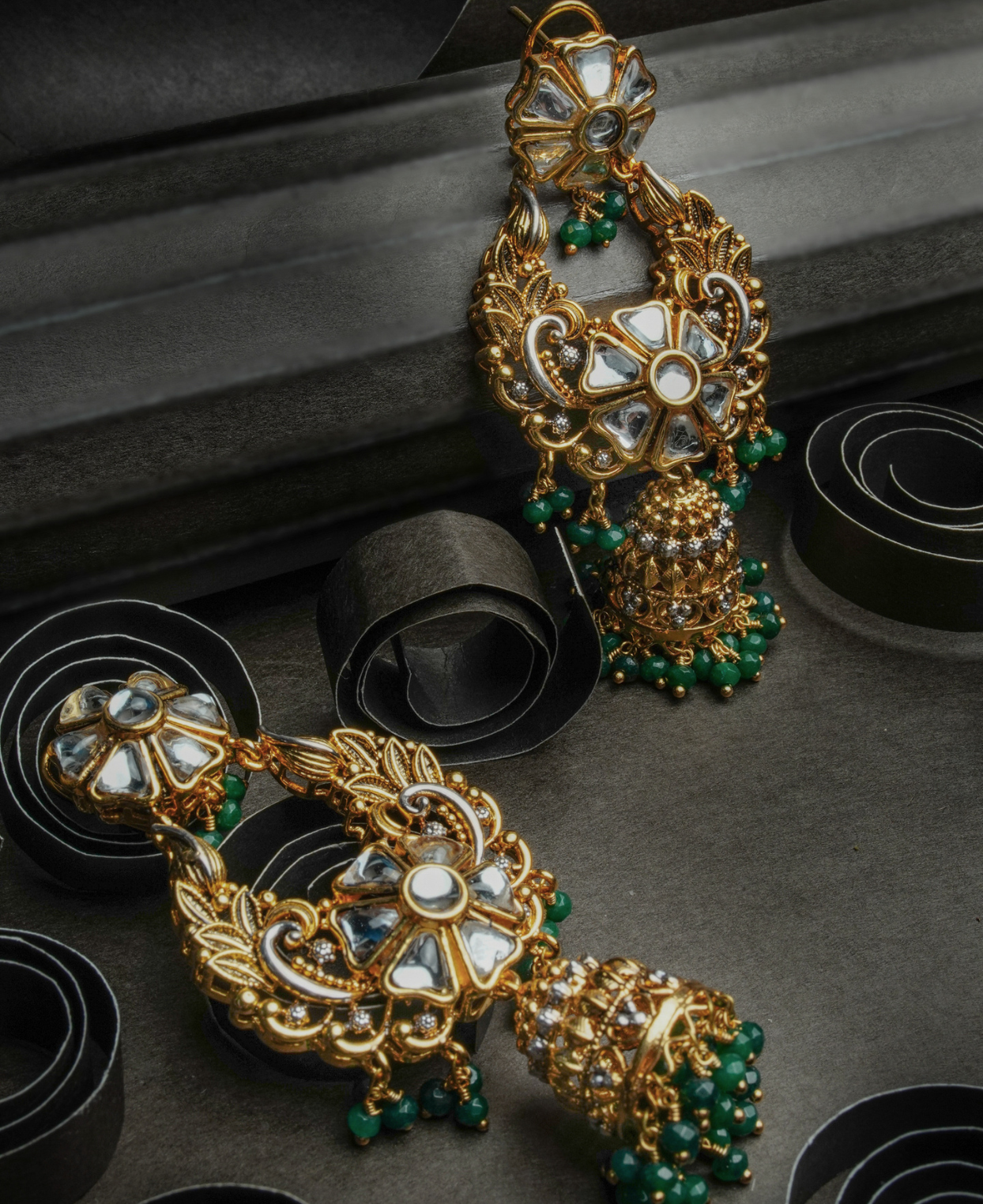 Kundan Katori Emerald Jhumka