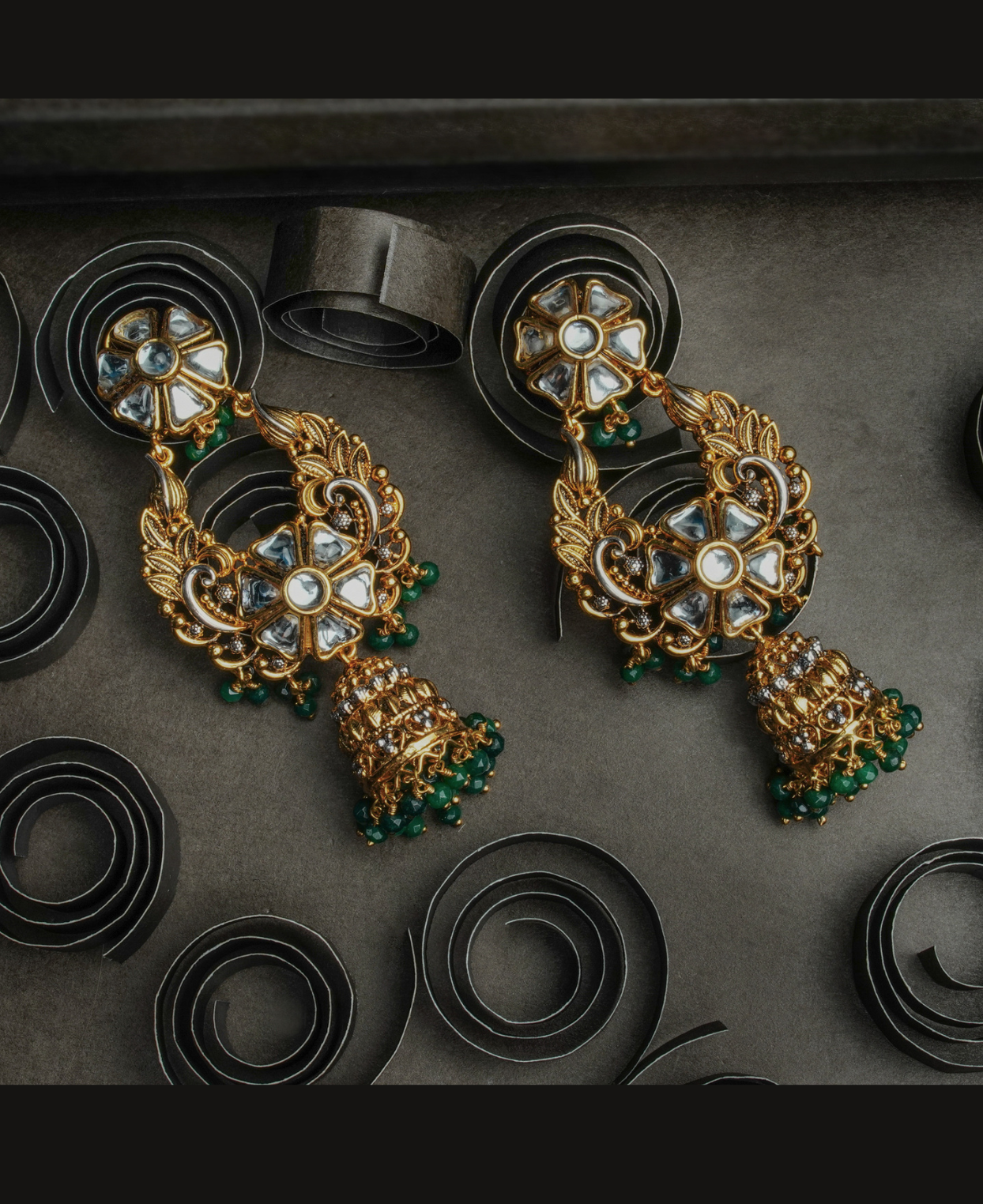 Kundan Katori Emerald Jhumka