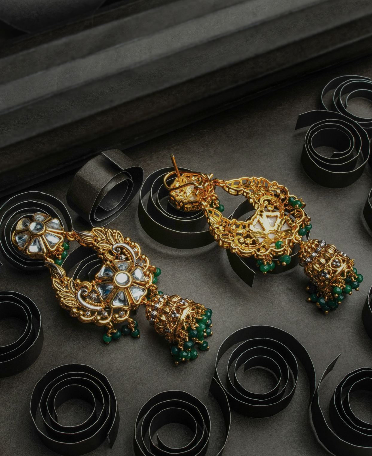 Kundan Katori Emerald Jhumka