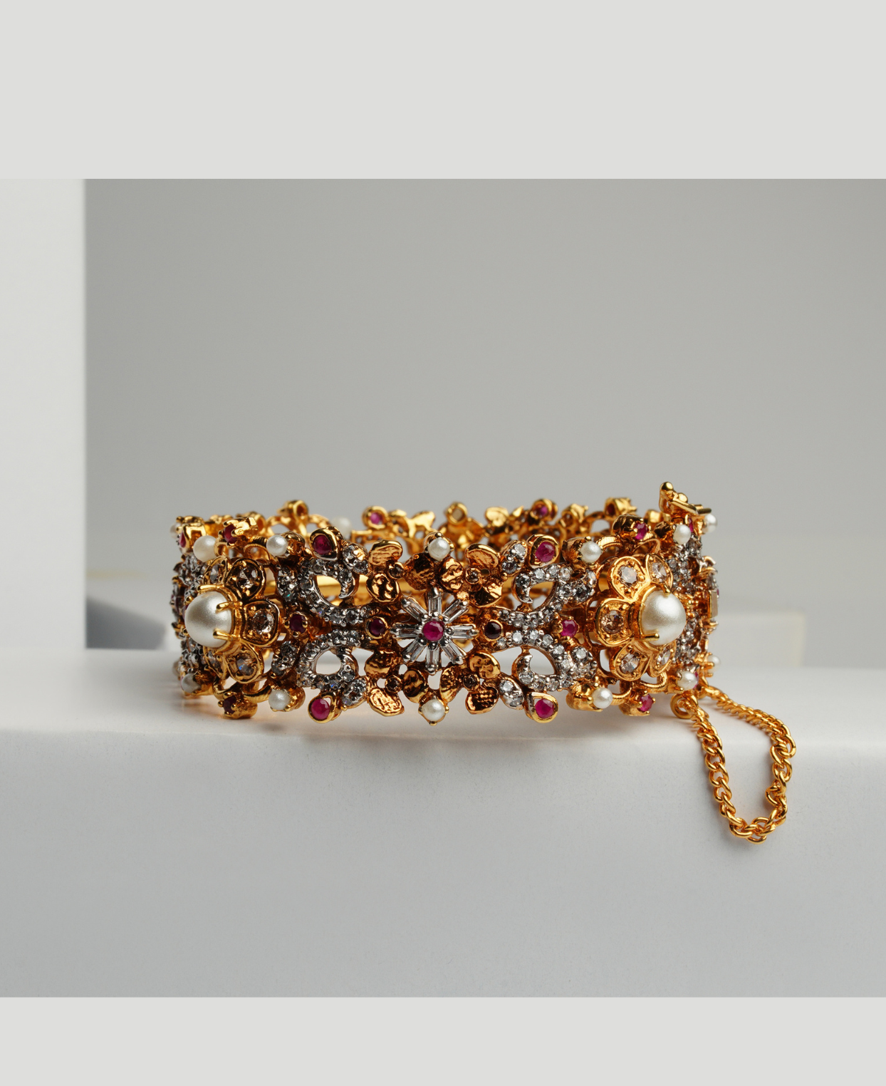 Polki, Pearl & Chetum Kara